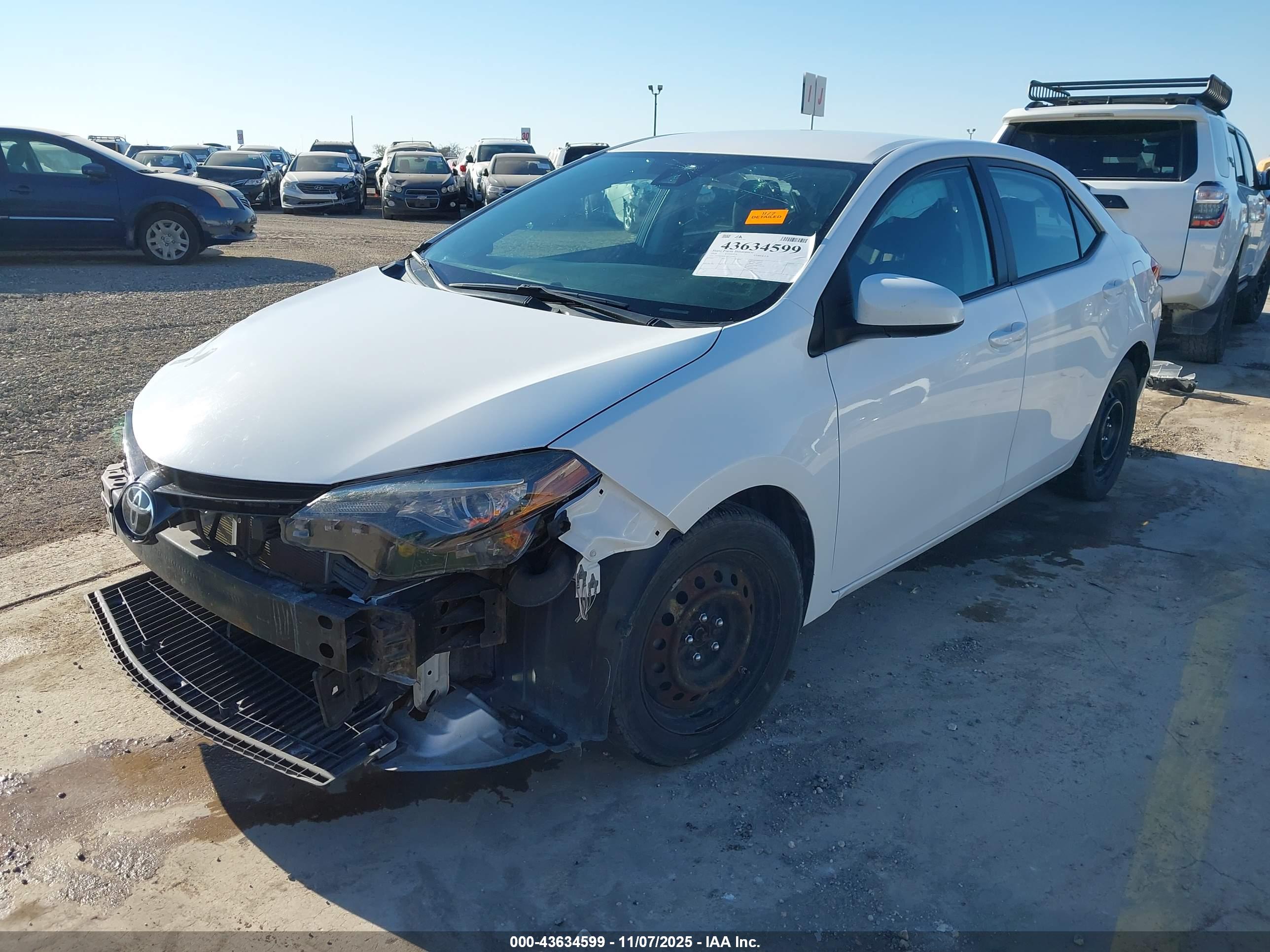 TOYOTA COROLLA image 2