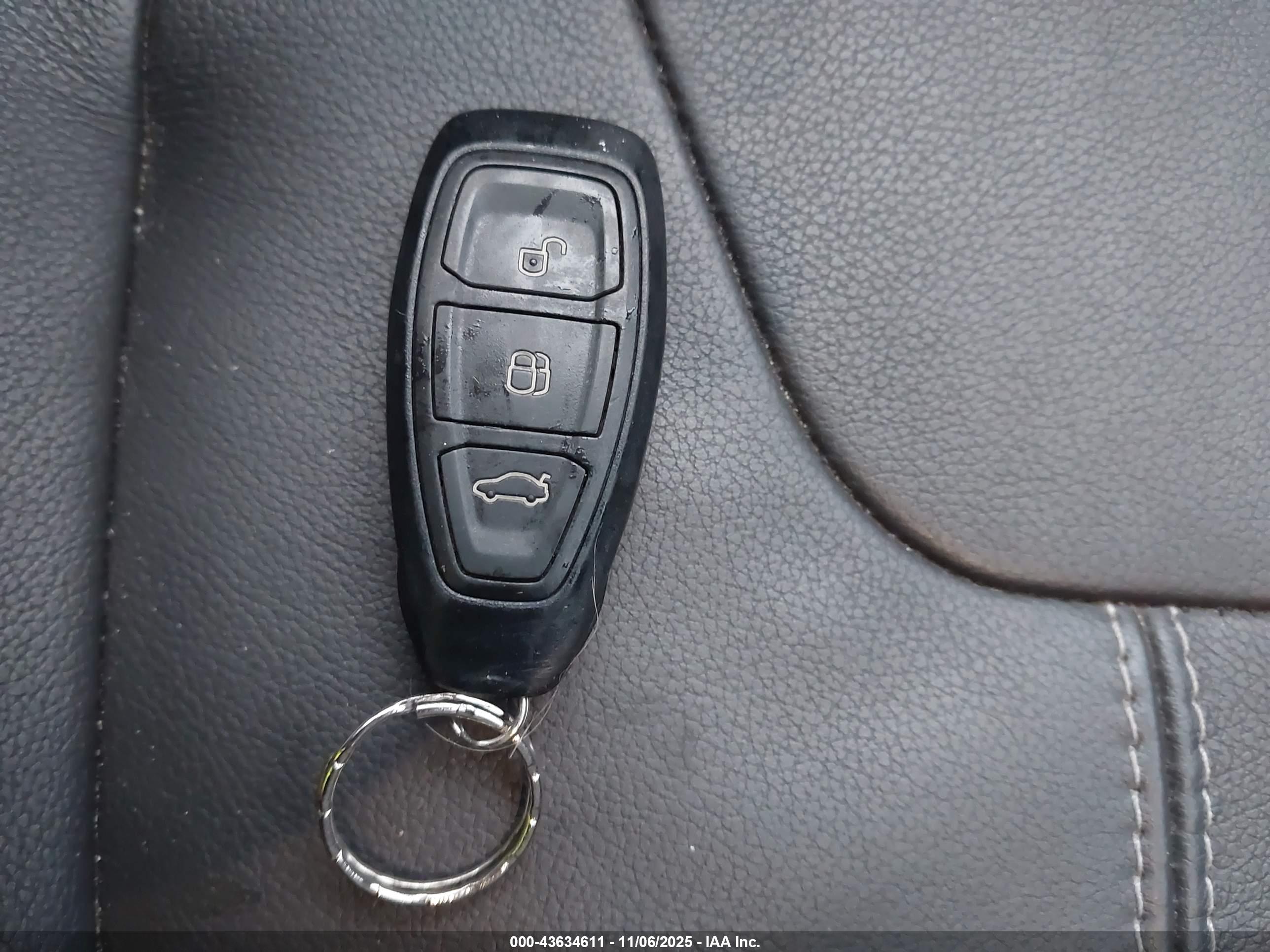 FORD FOCUS image 11