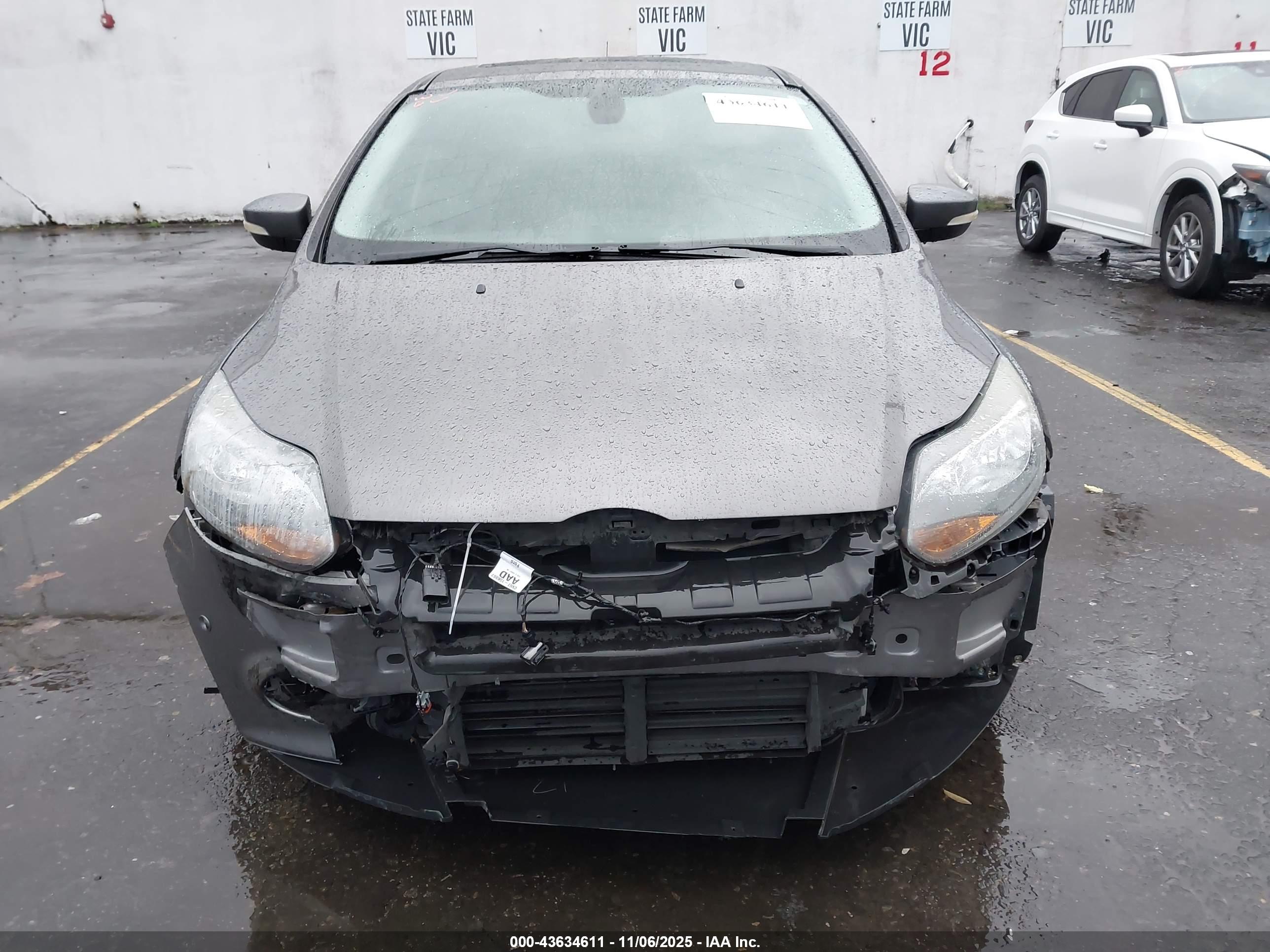 FORD FOCUS image 6