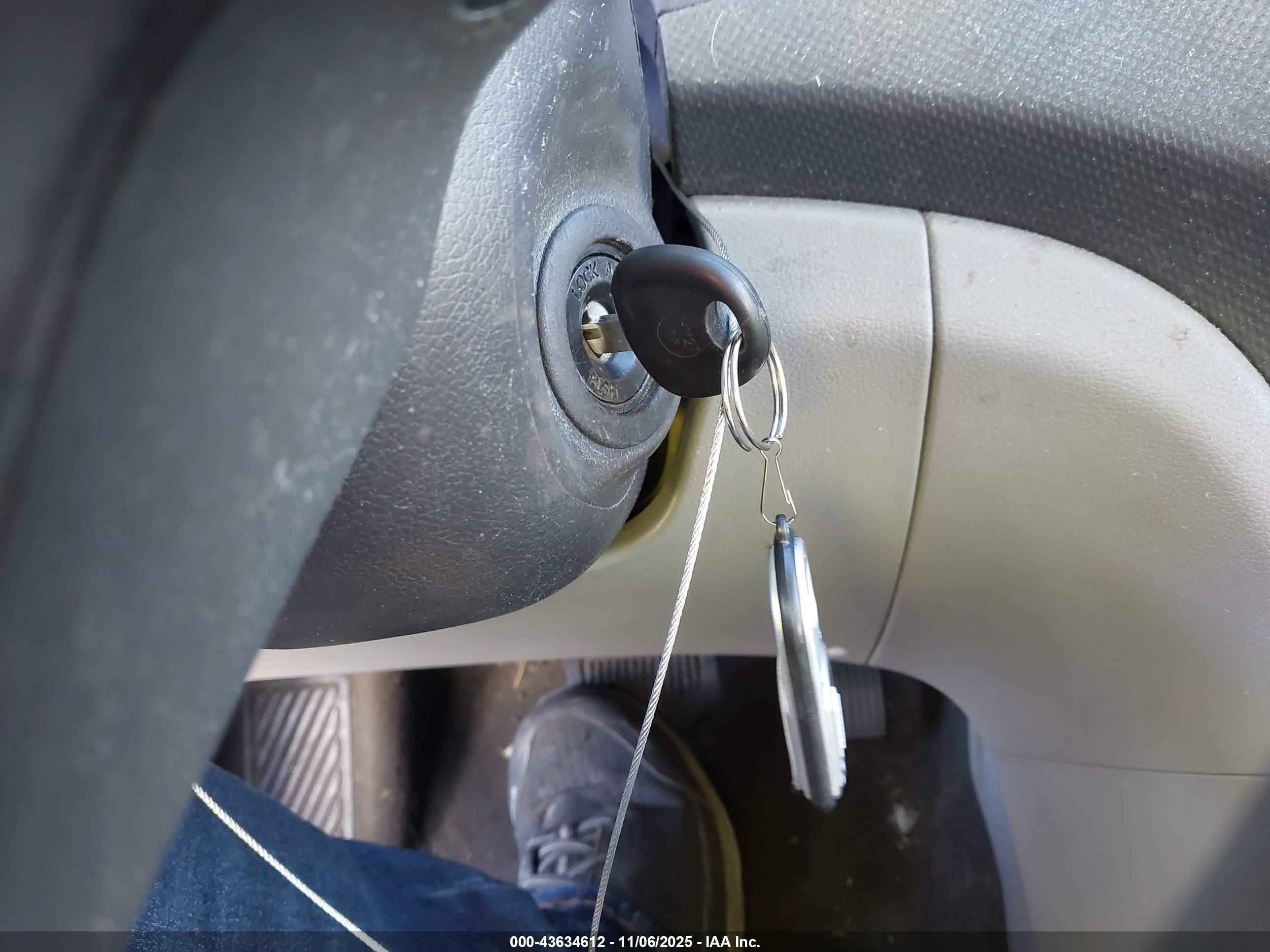 HYUNDAI ACCENT image 11