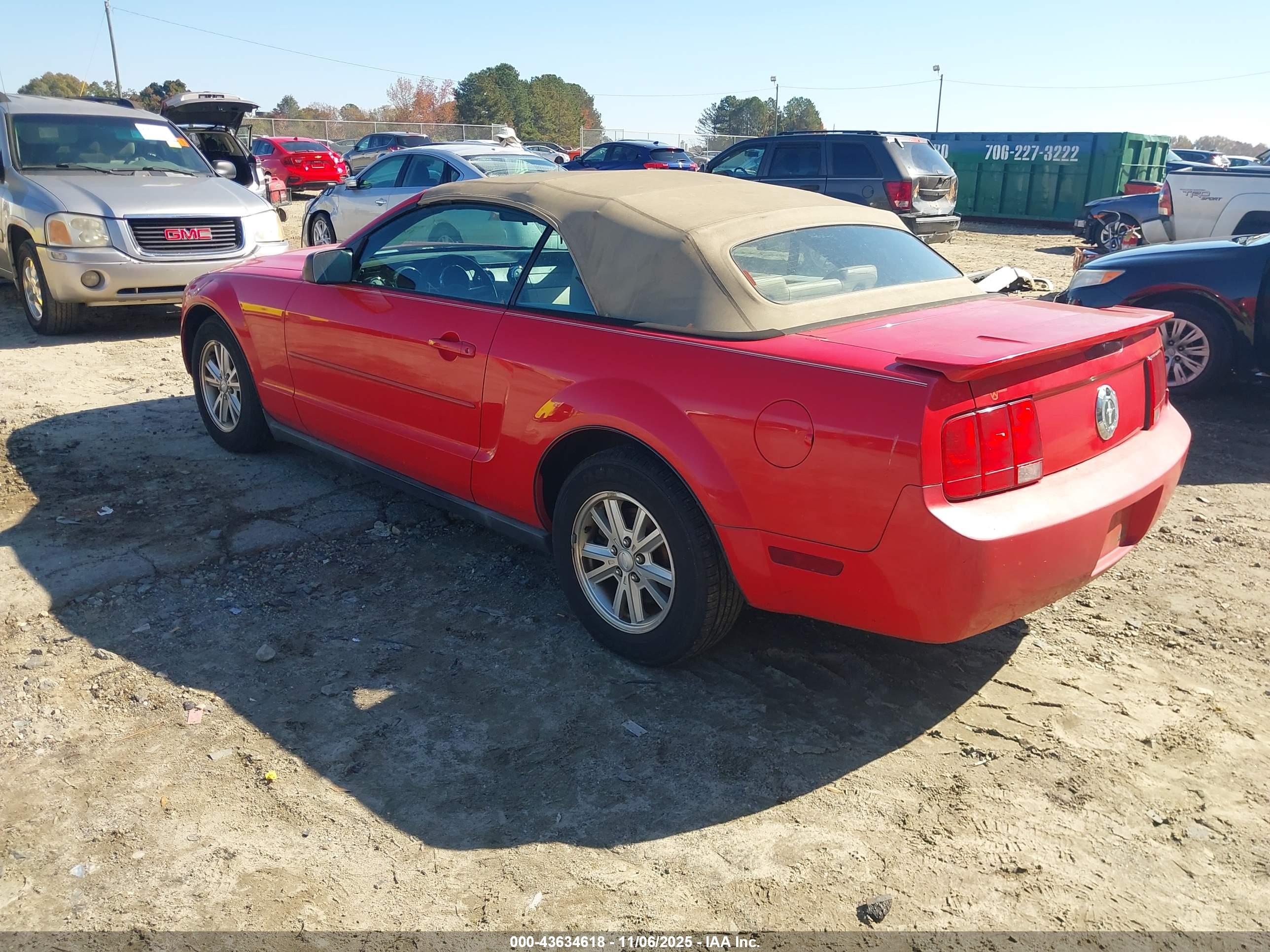 FORD MUSTANG image 3