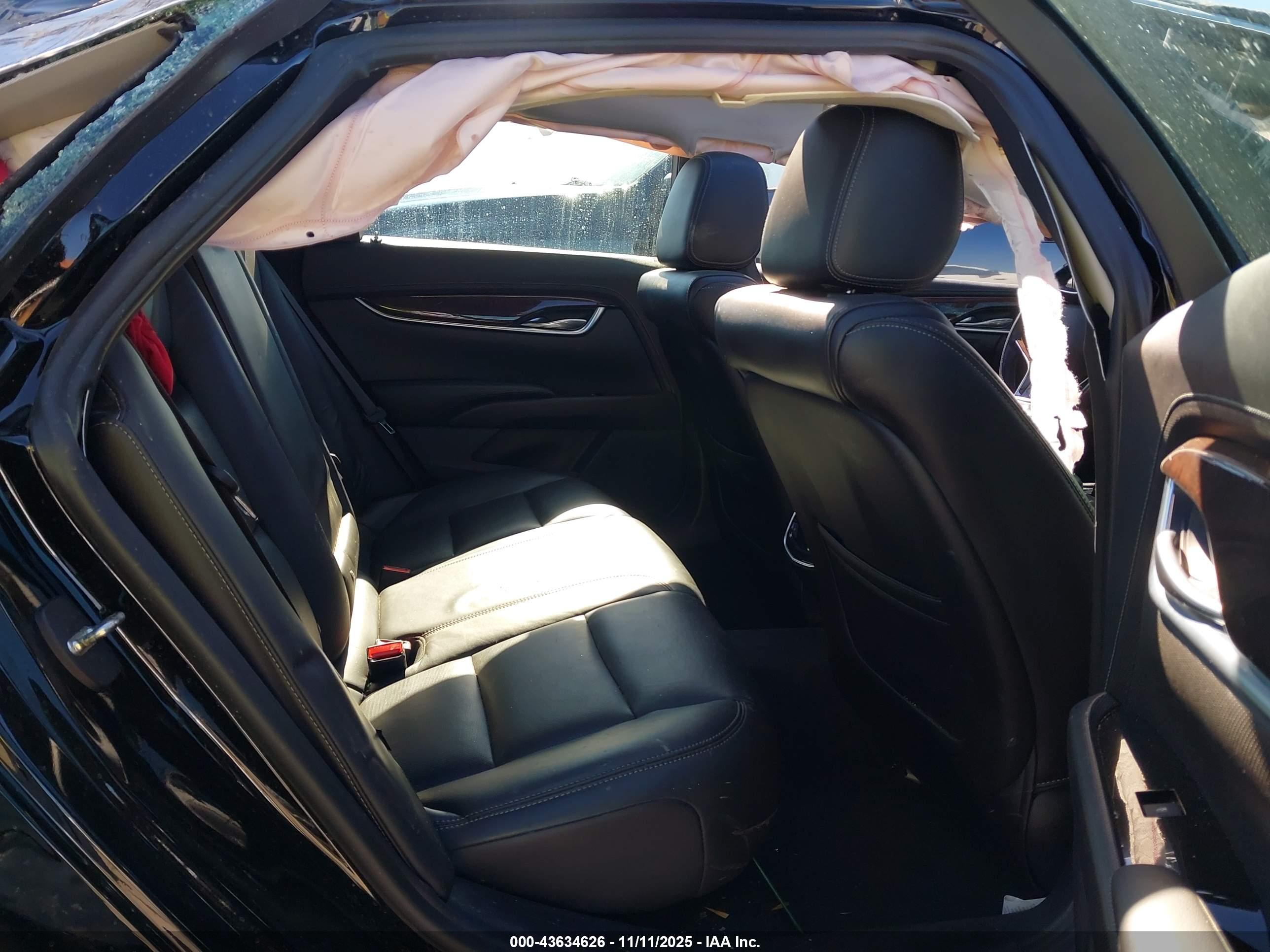 CADILLAC XTS image 8