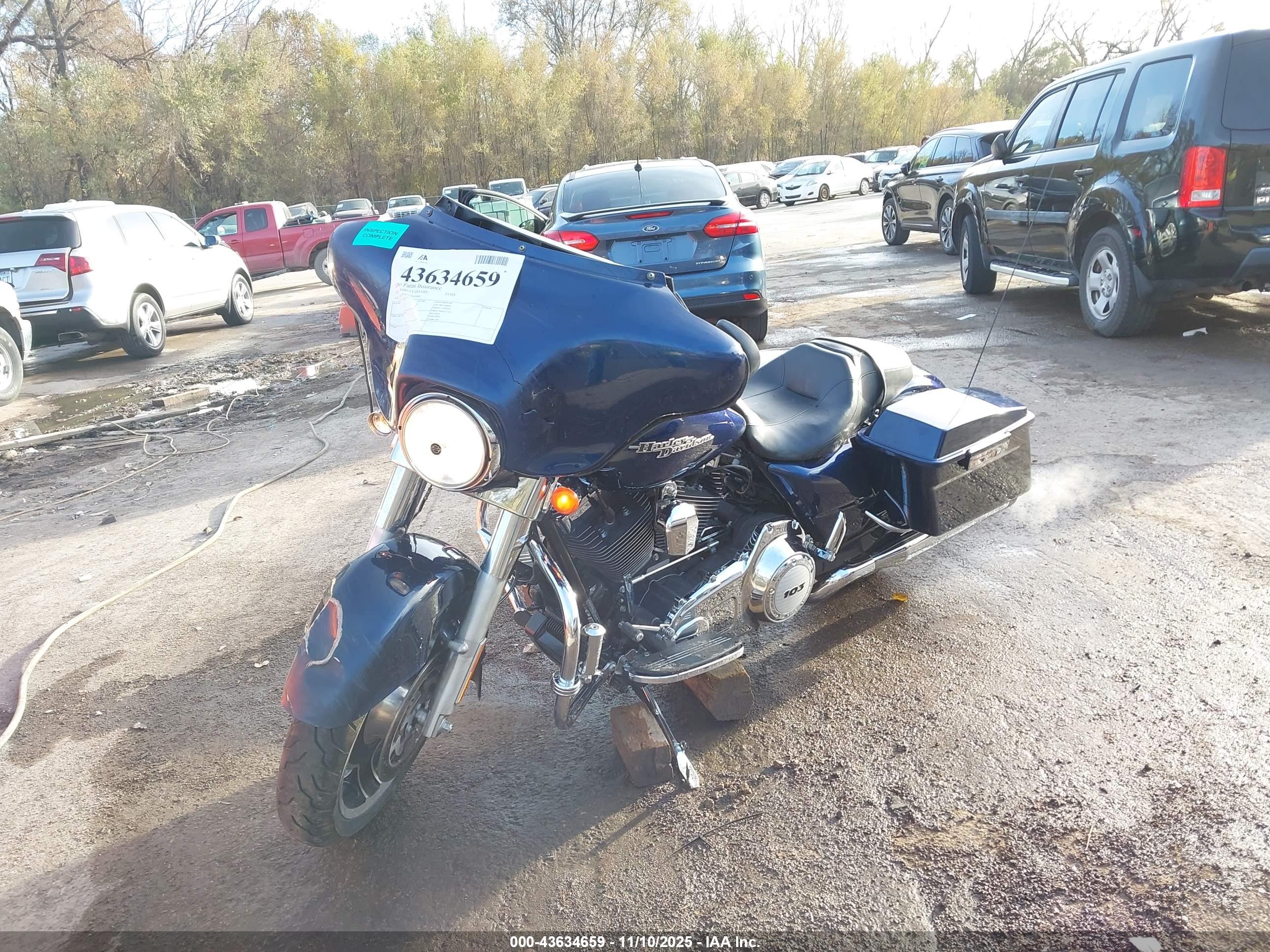 HARLEY-DAVIDSON FLHX image 2