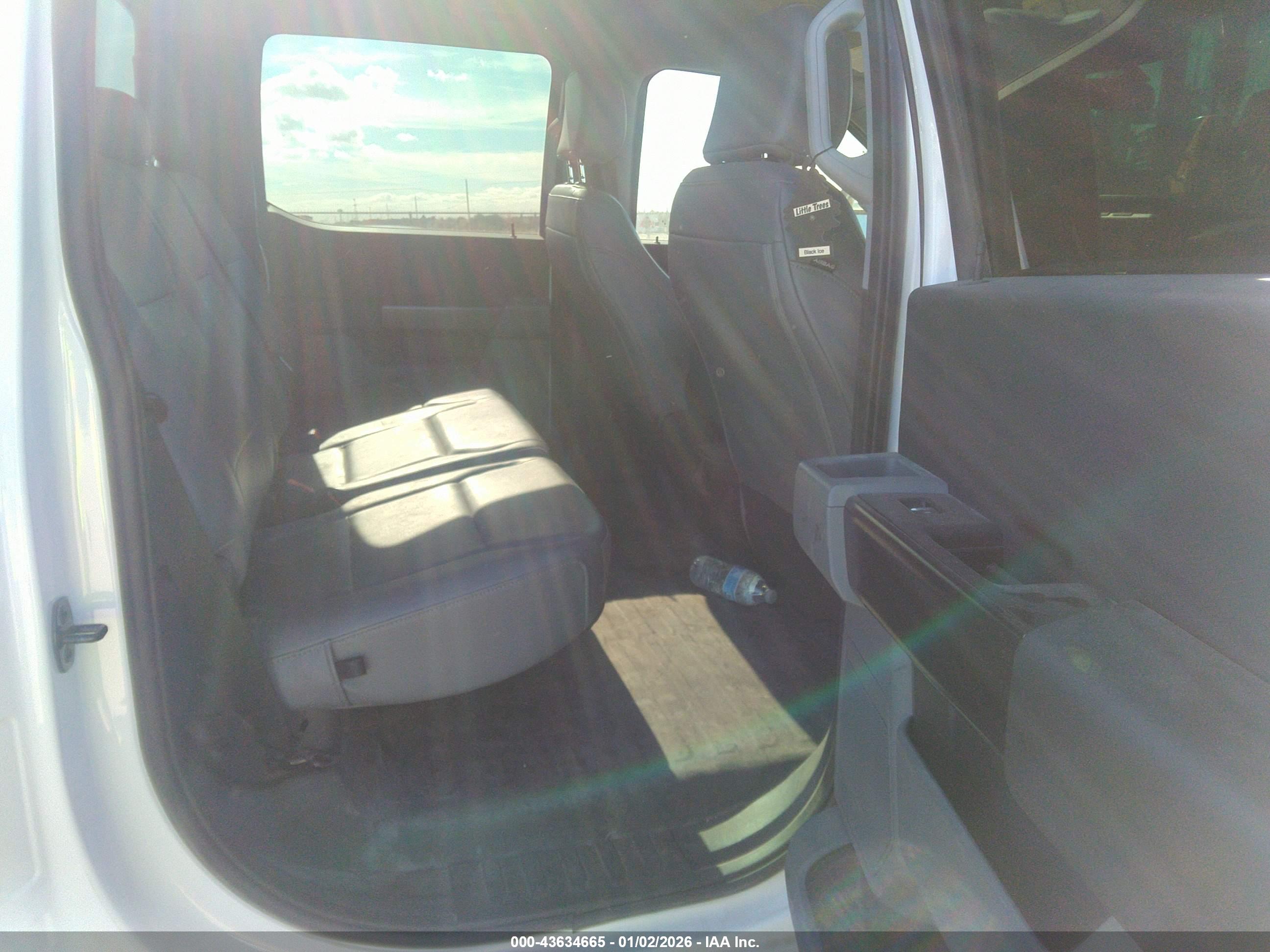 FORD F-150 image 8