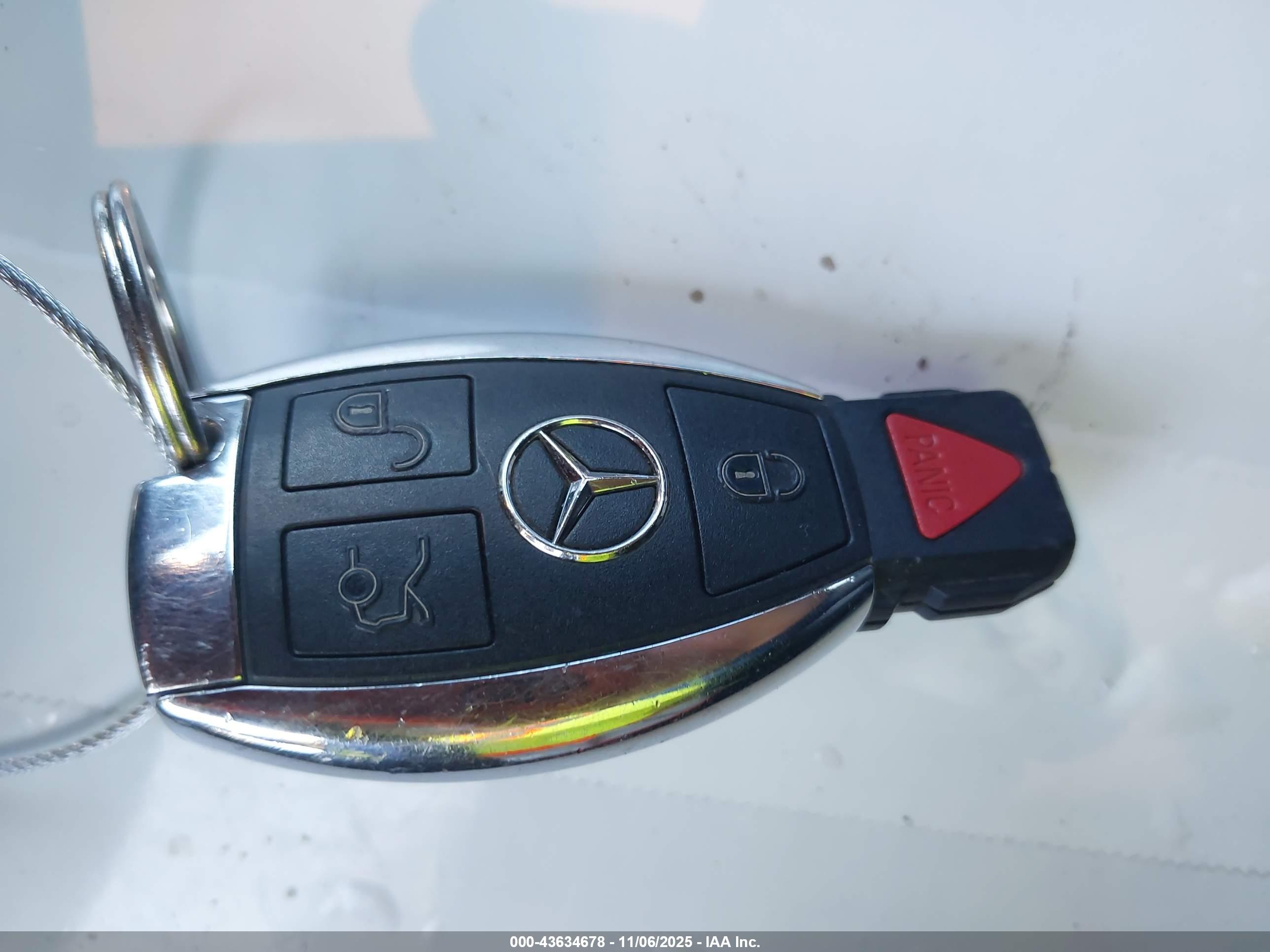 MERCEDES-BENZ GLA image 11