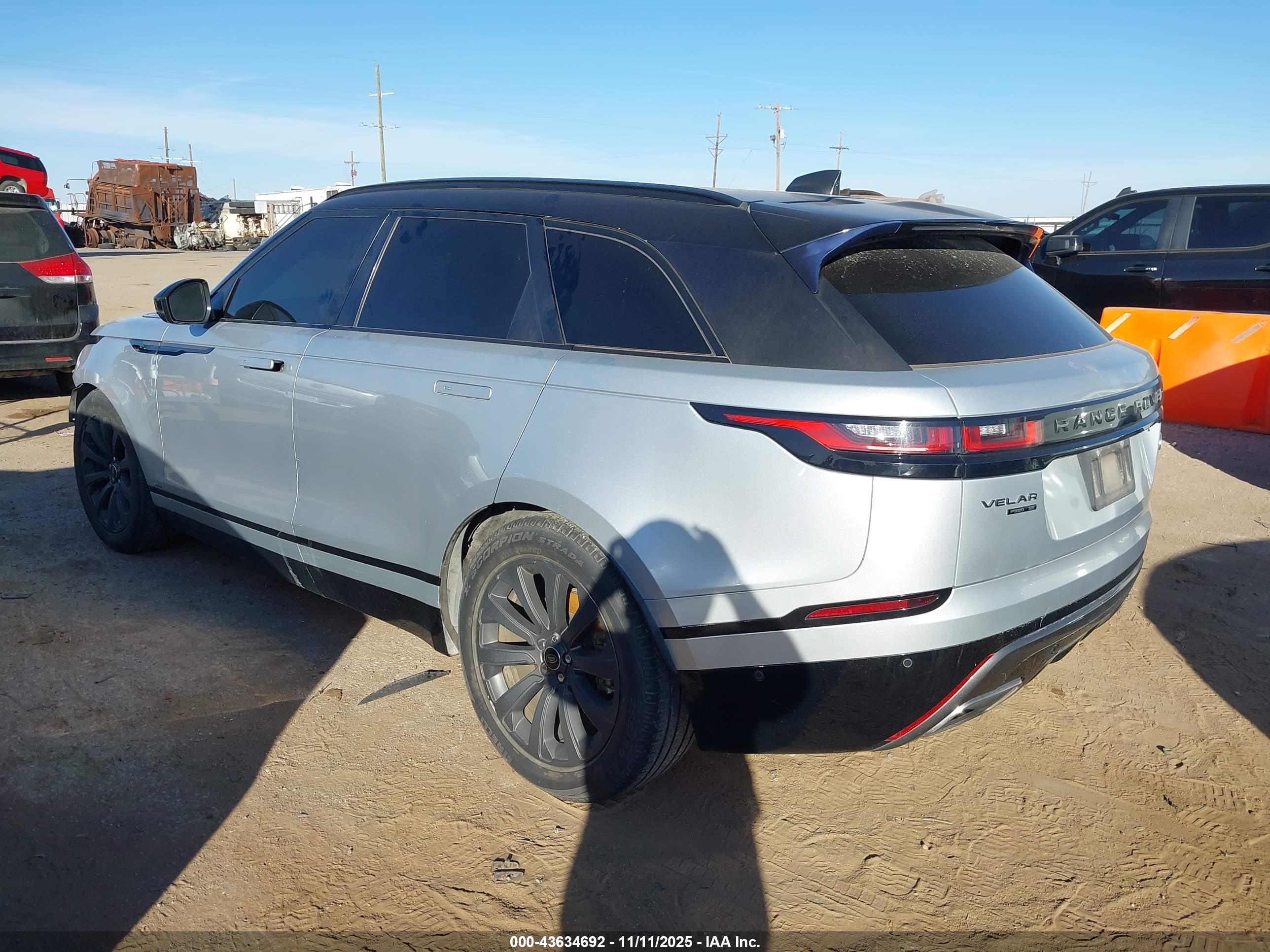 LAND ROVER image 3