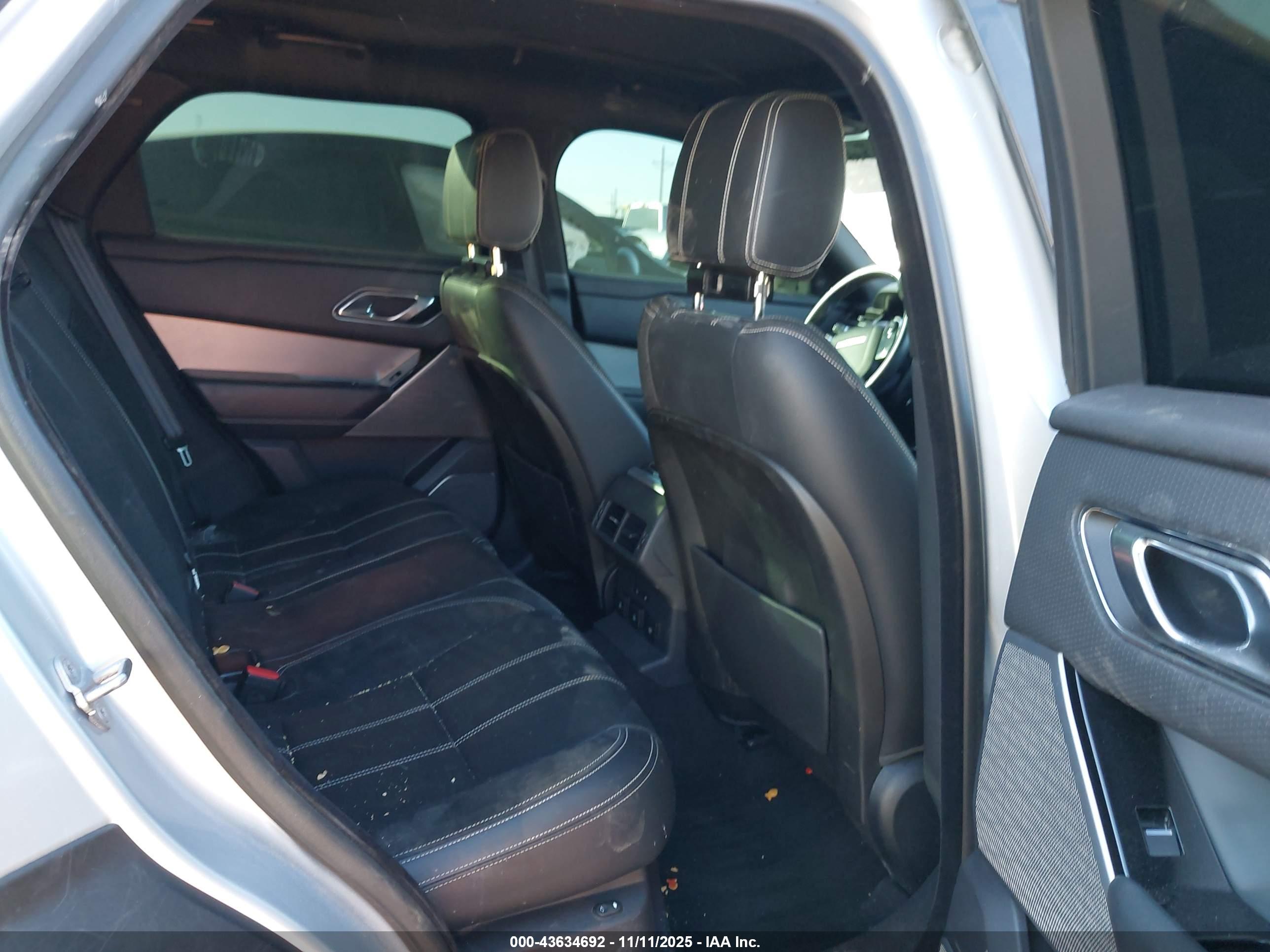 LAND ROVER image 8