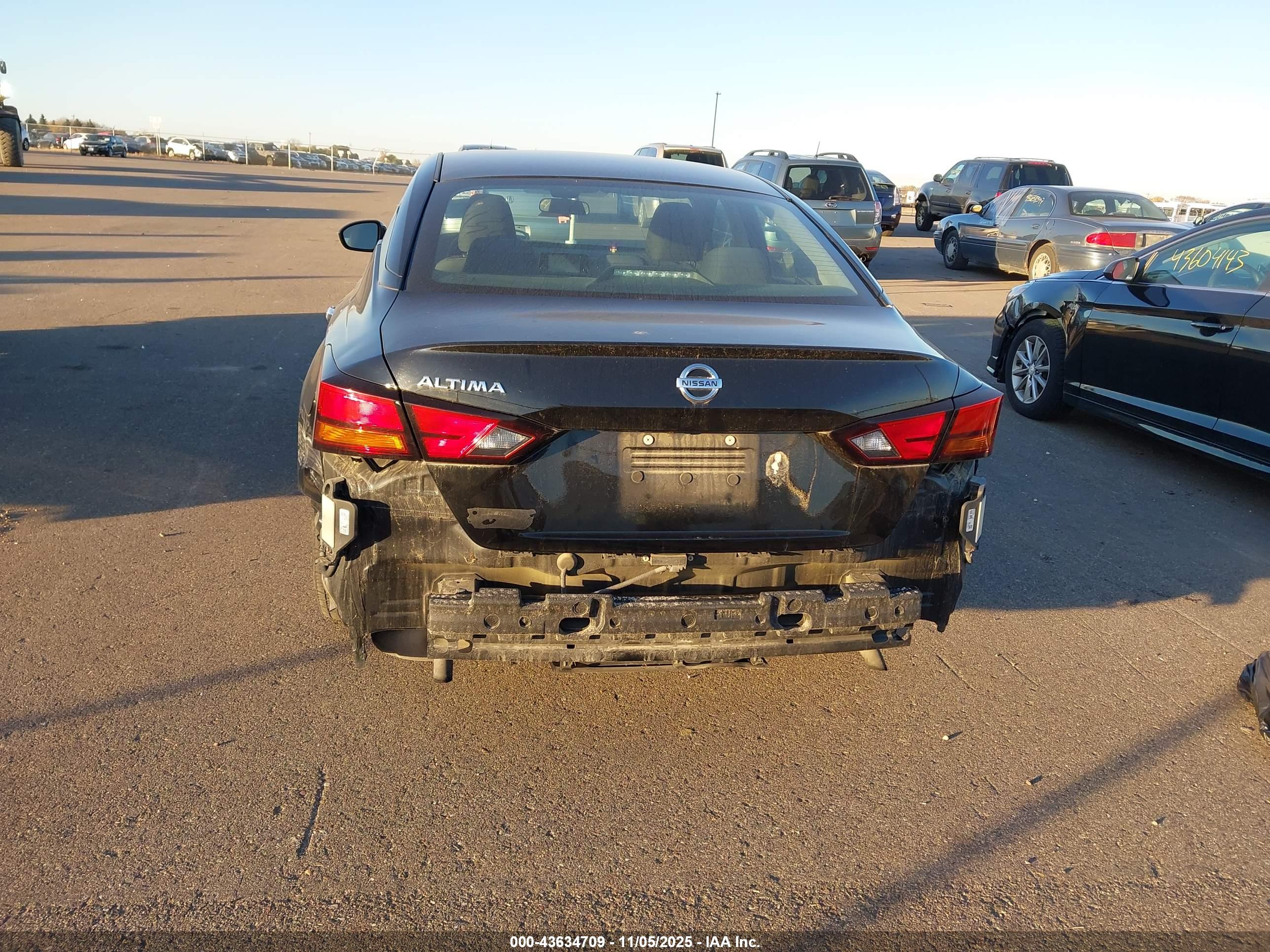 NISSAN ALTIMA image 6
