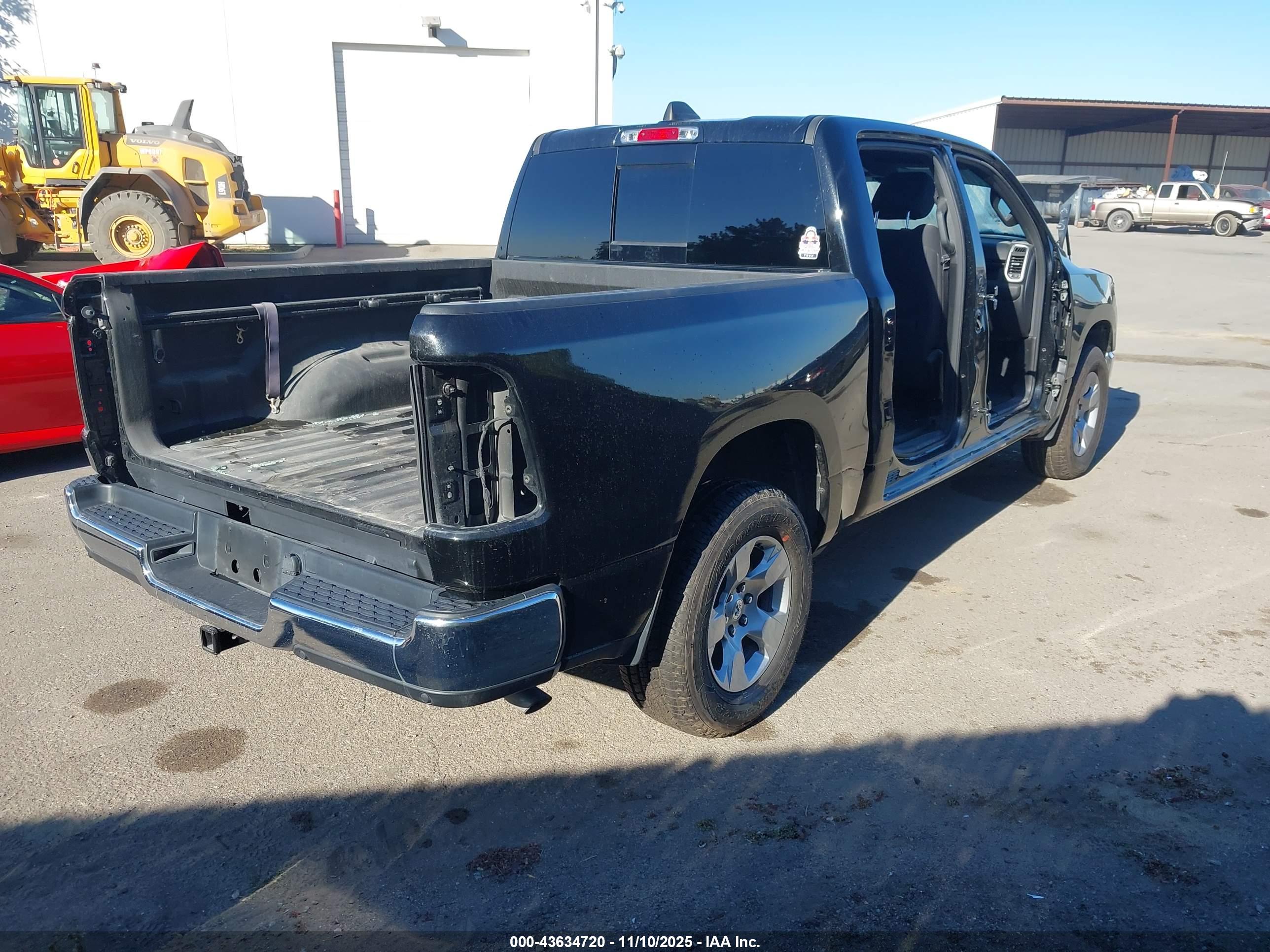 RAM 1500 image 4