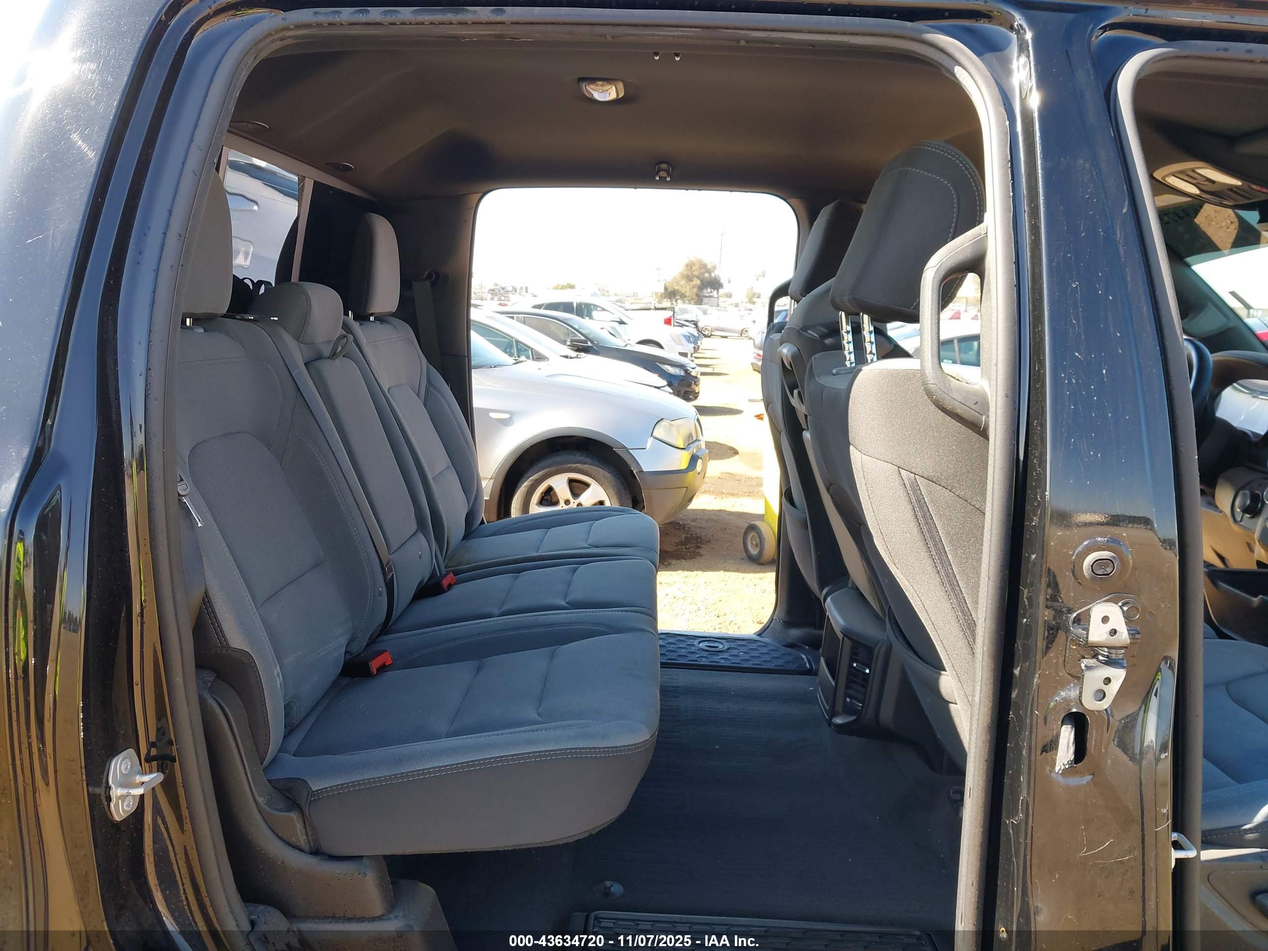 RAM 1500 image 8