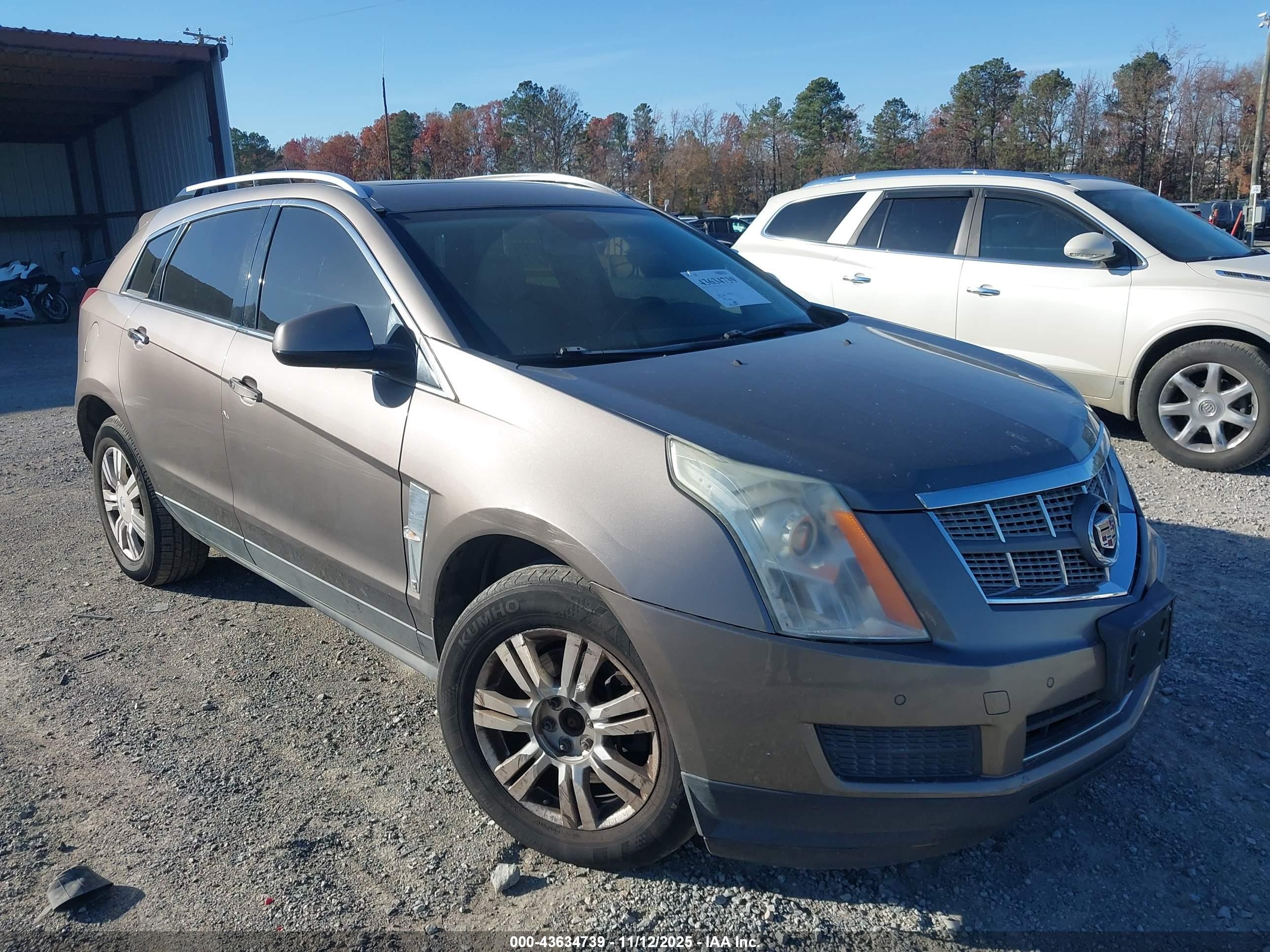 CADILLAC SRX image 6