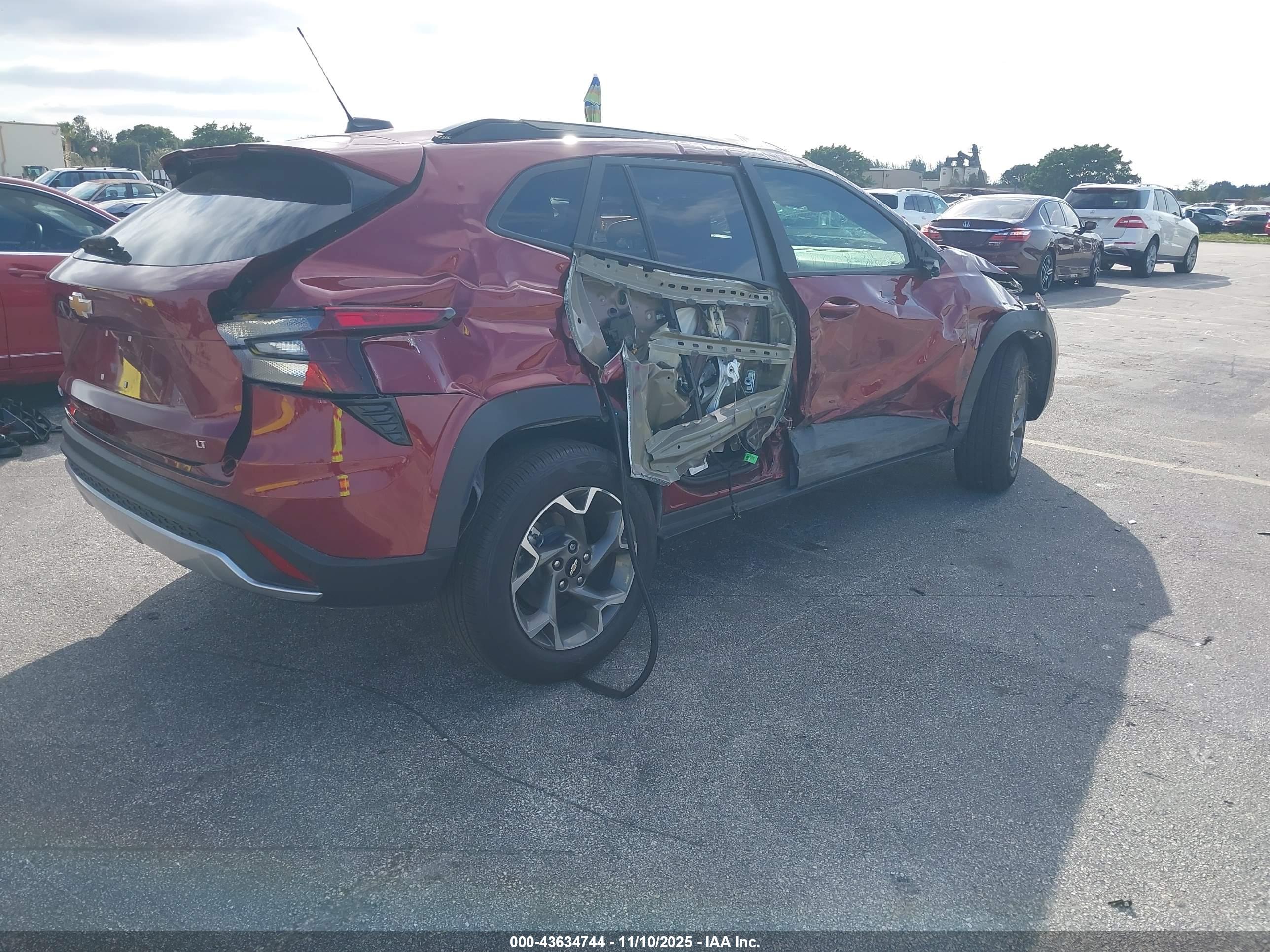 CHEVROLET TRAX image 4