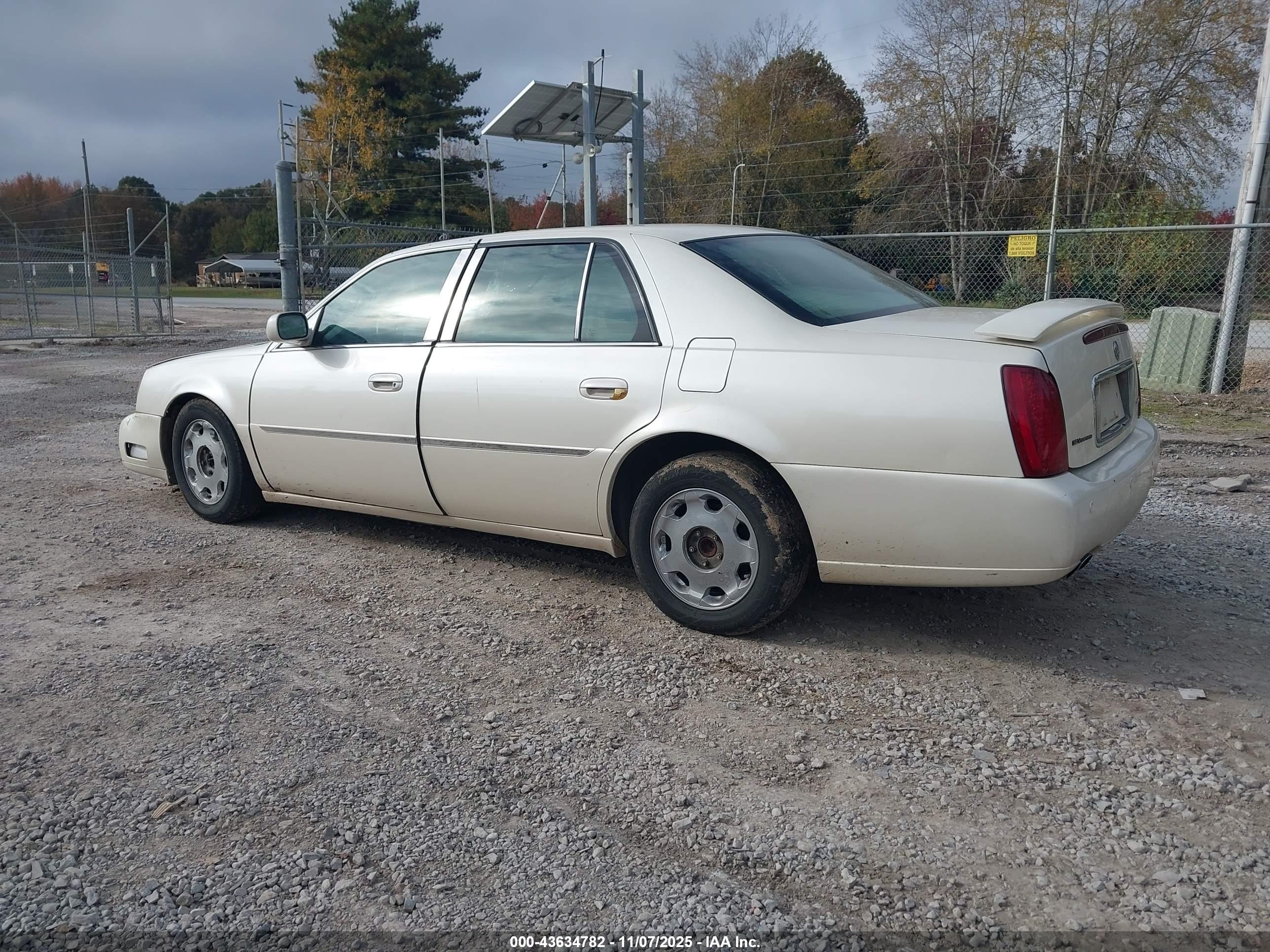 CADILLAC DEVILLE image 3