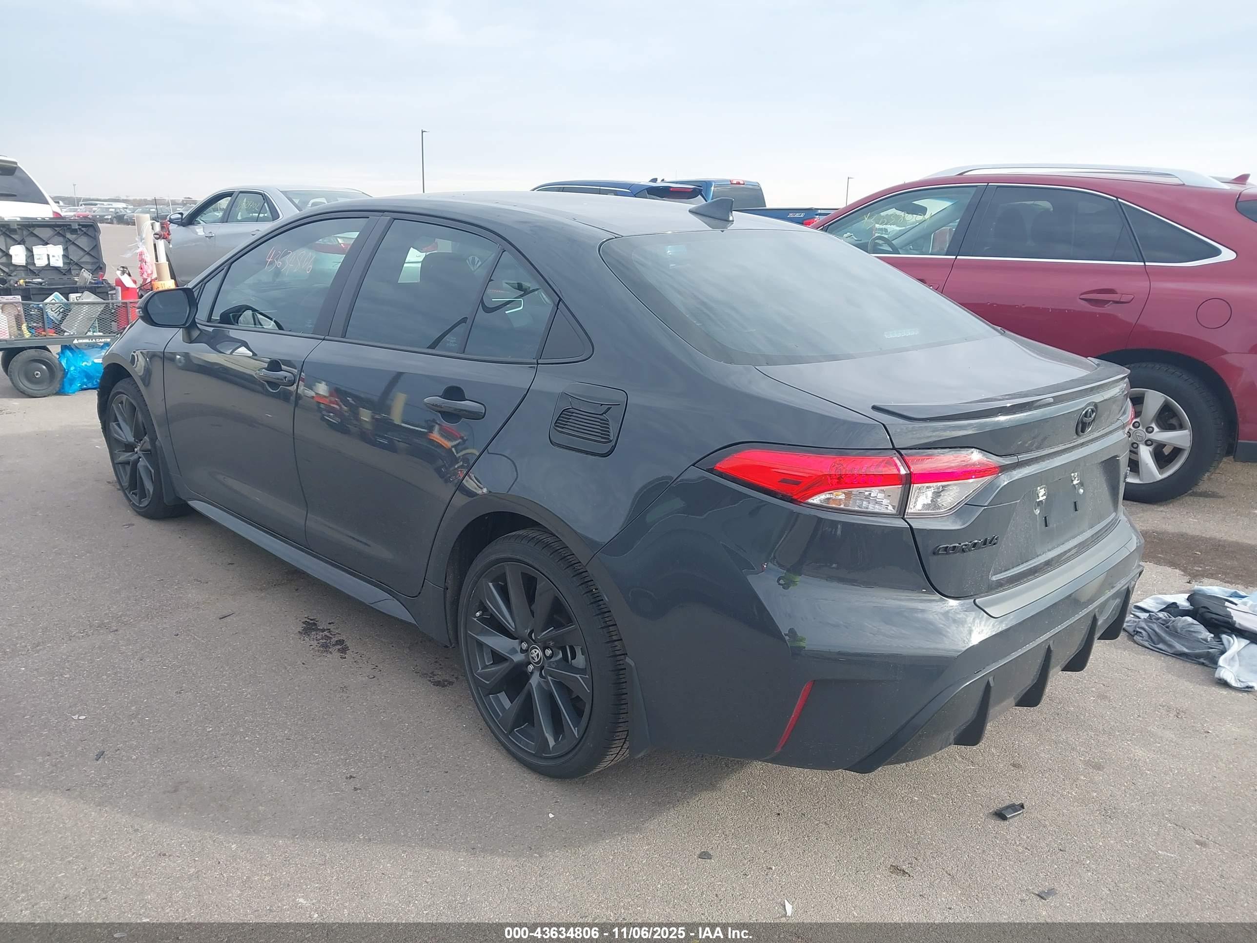 TOYOTA COROLLA image 3
