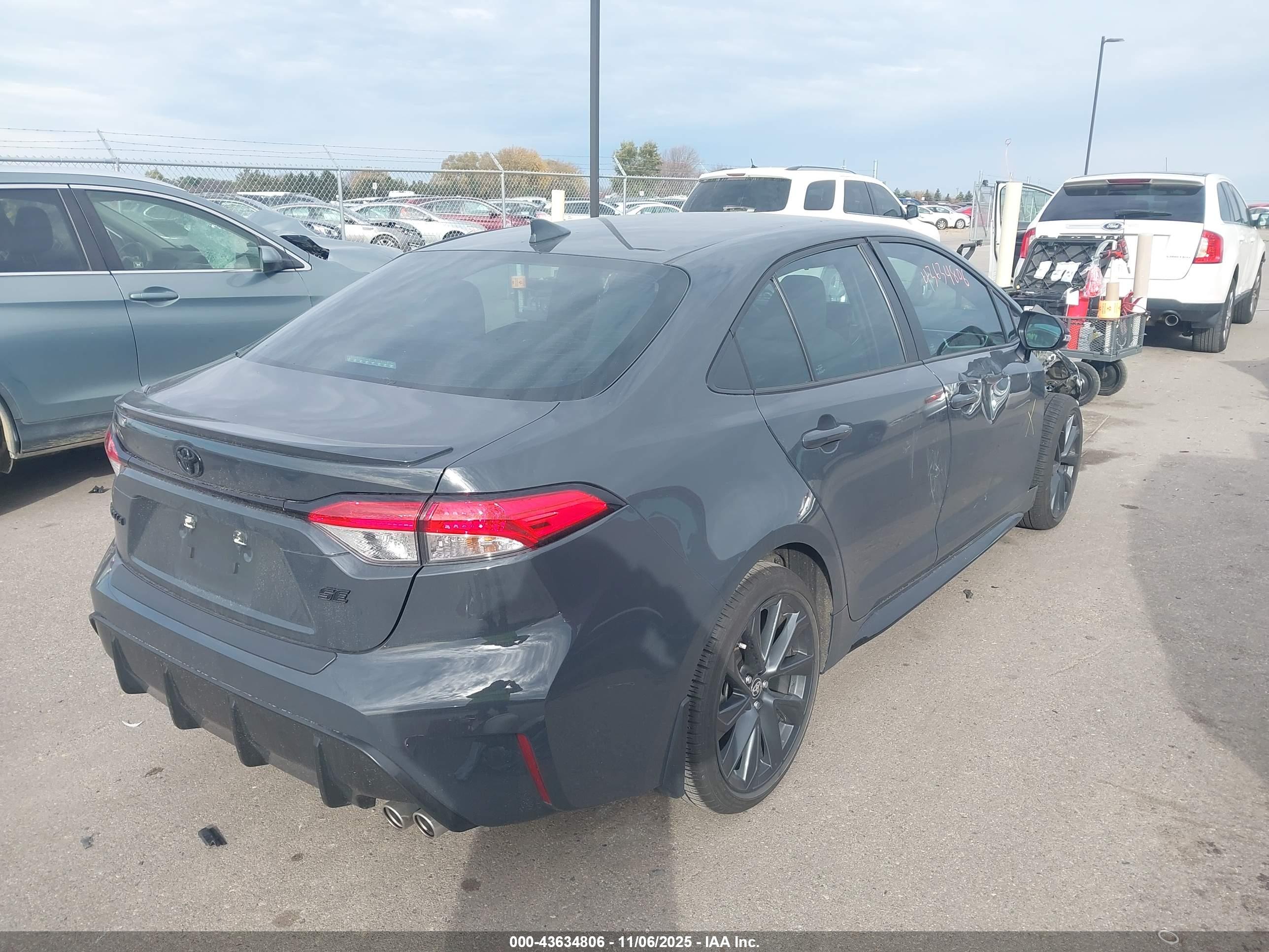 TOYOTA COROLLA image 4