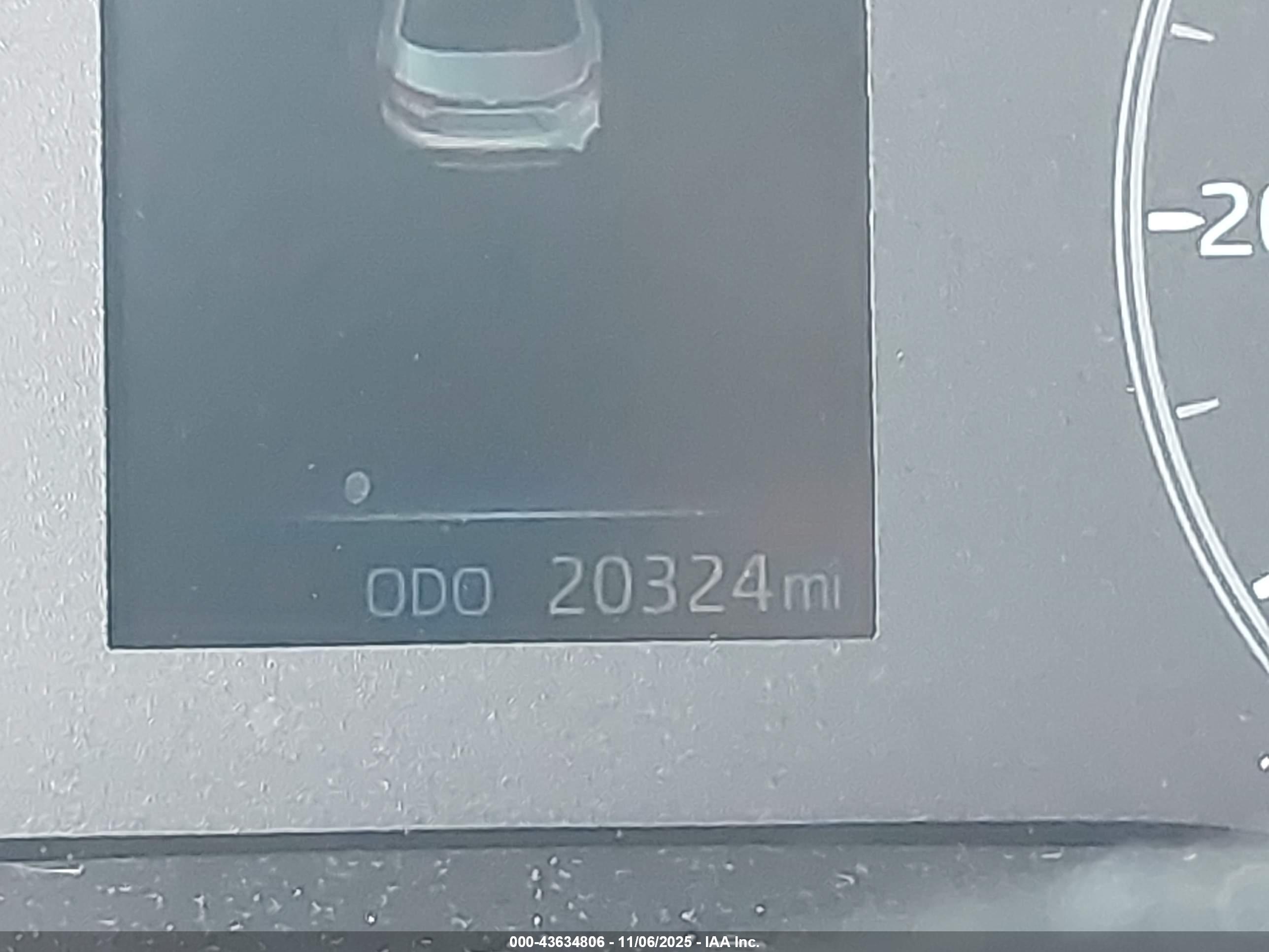 TOYOTA COROLLA image 7
