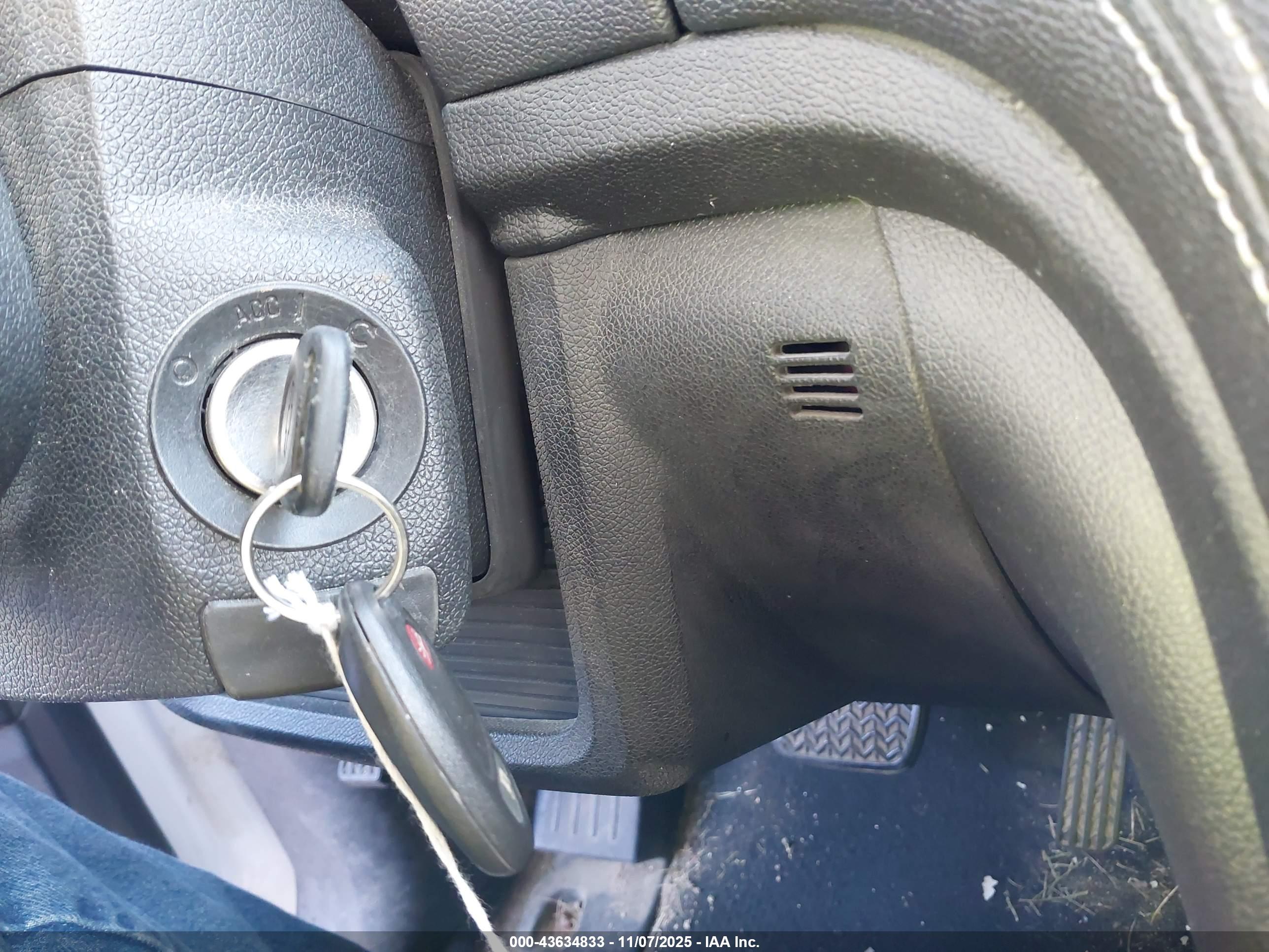 CHEVROLET TRAVERSE image 11