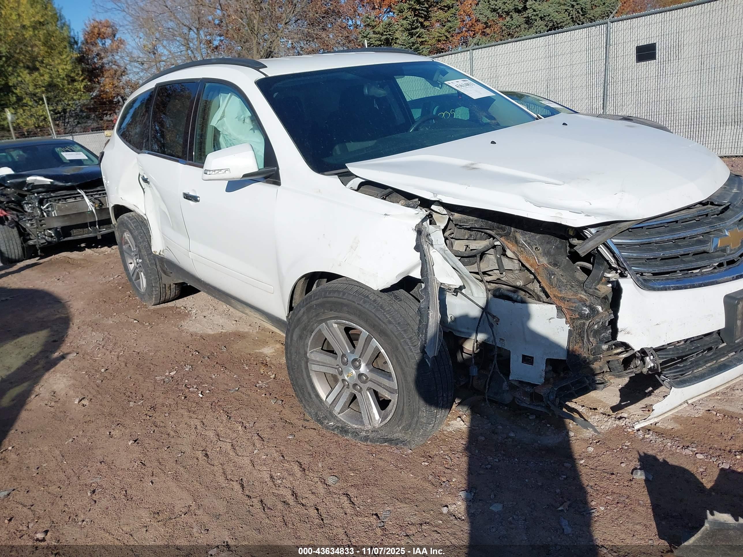 CHEVROLET TRAVERSE image 6