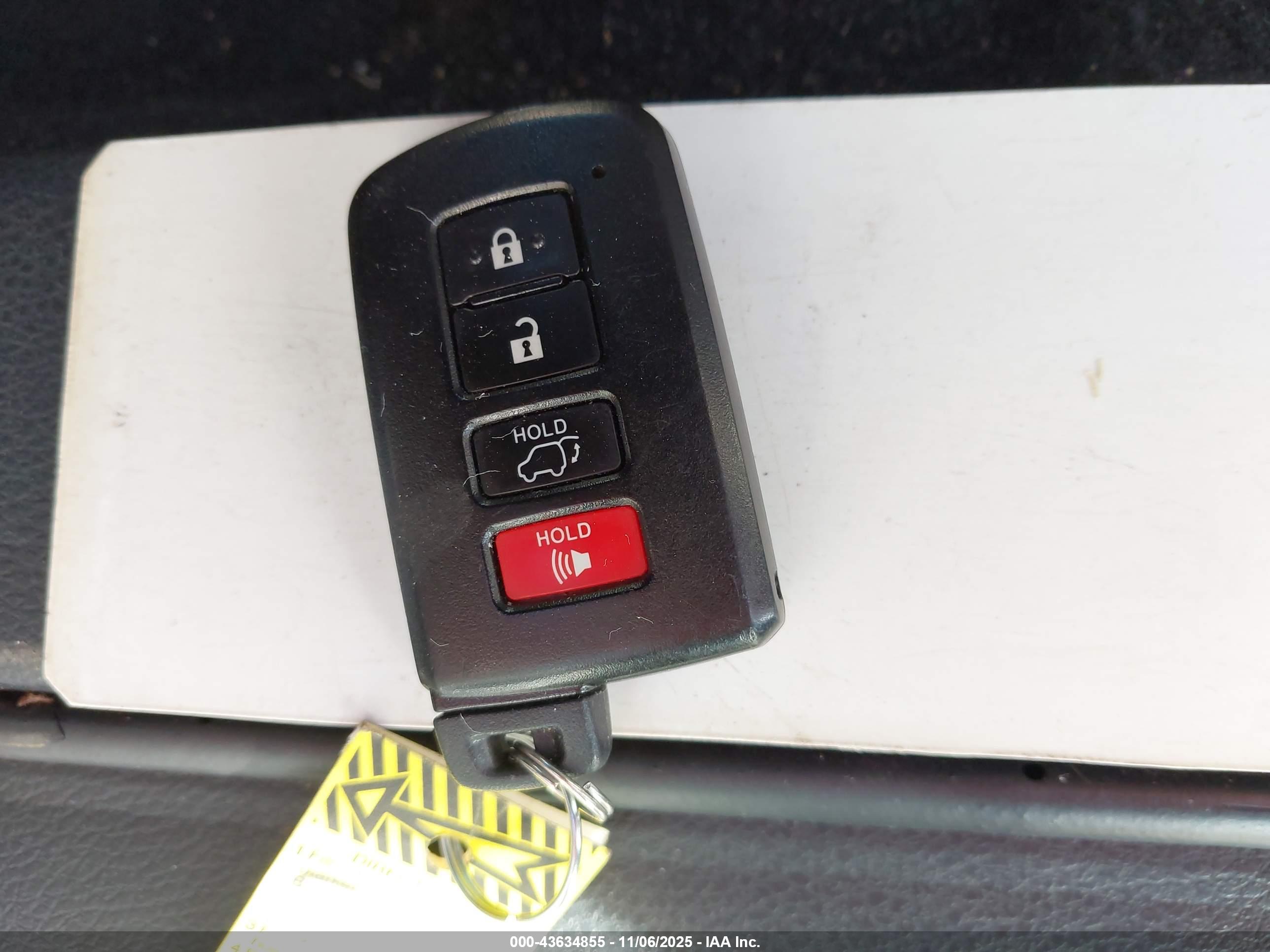 TOYOTA HIGHLANDER image 11