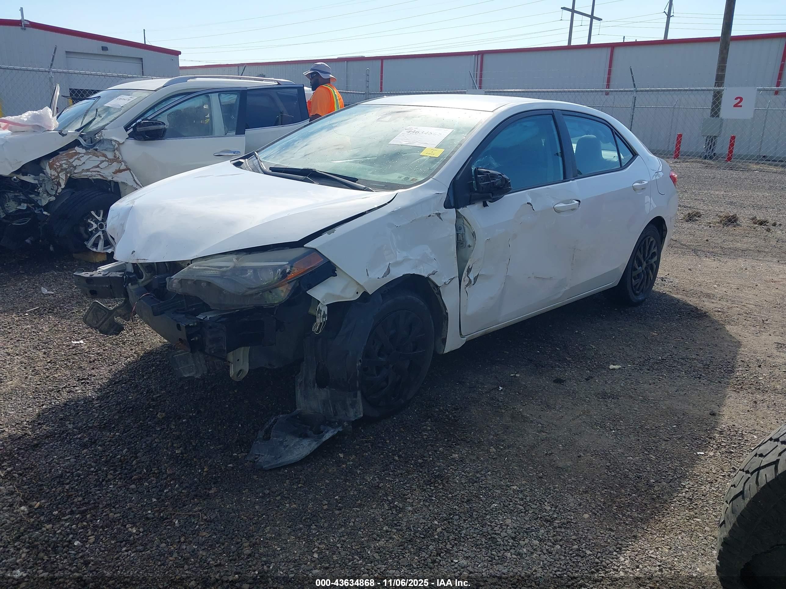 TOYOTA COROLLA image 2
