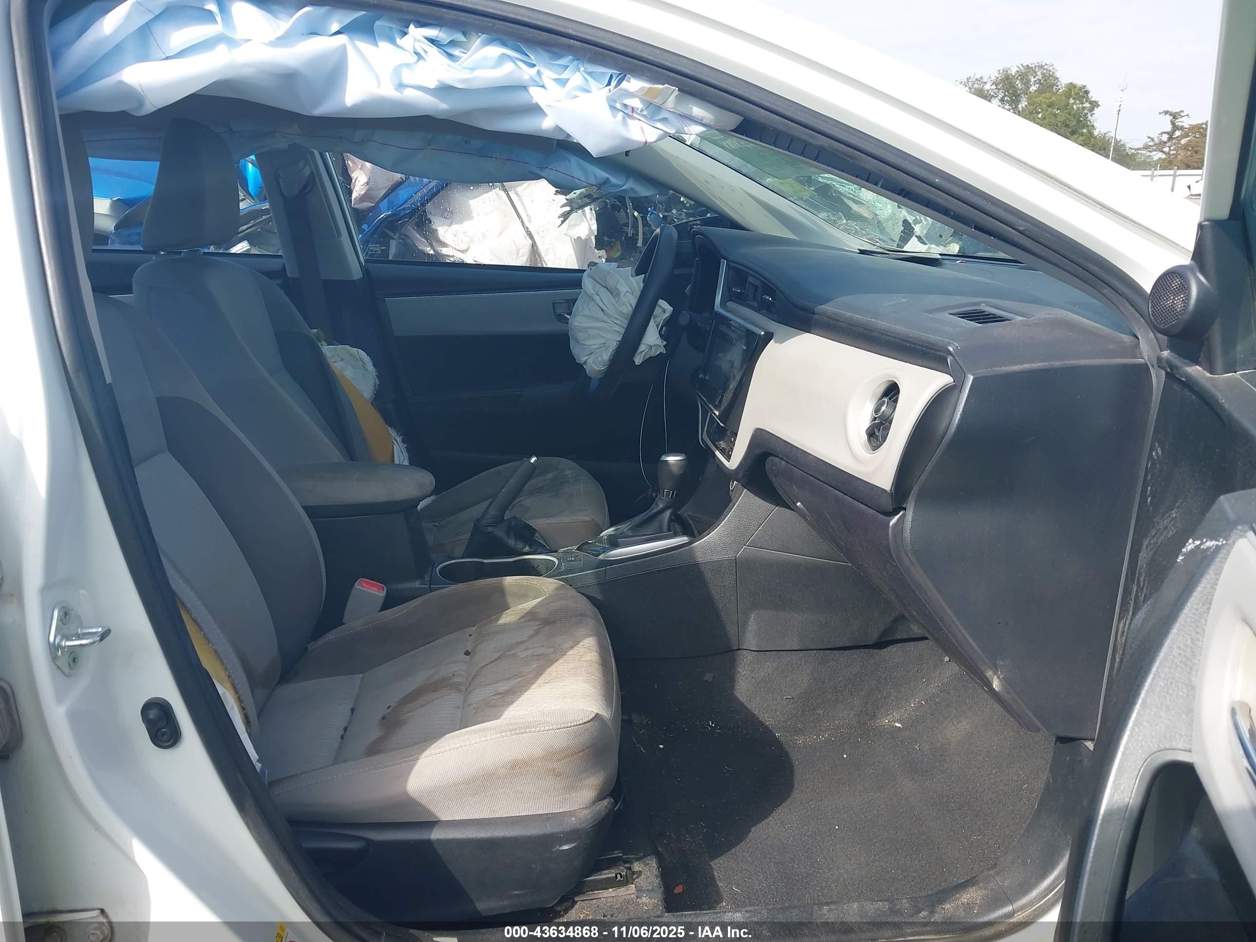 TOYOTA COROLLA image 5
