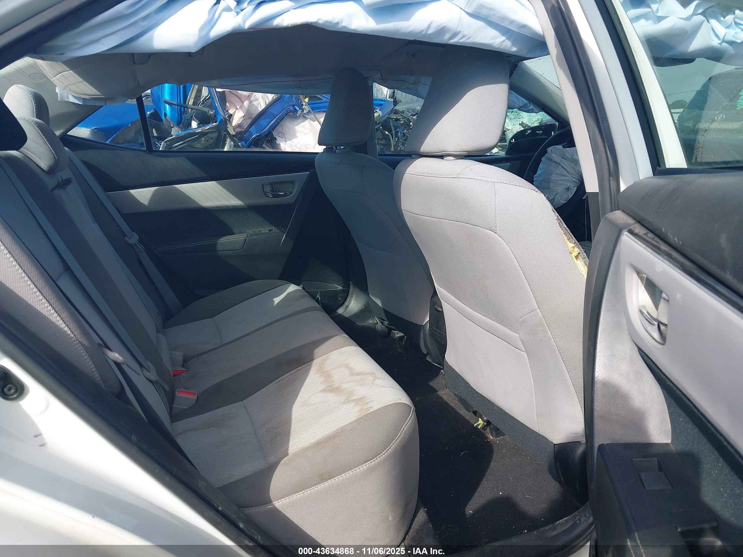 TOYOTA COROLLA image 8