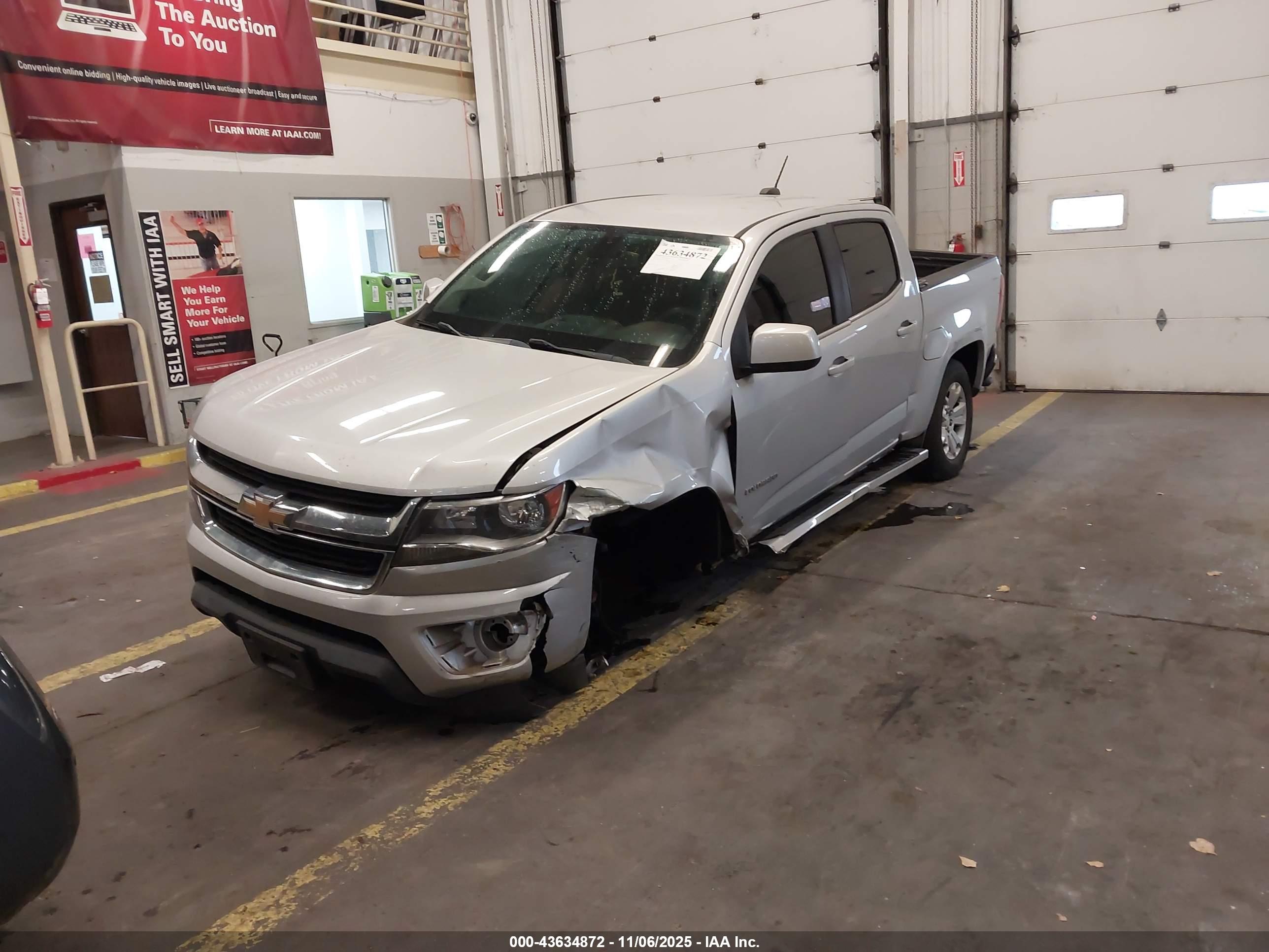 CHEVROLET COLORADO image 2