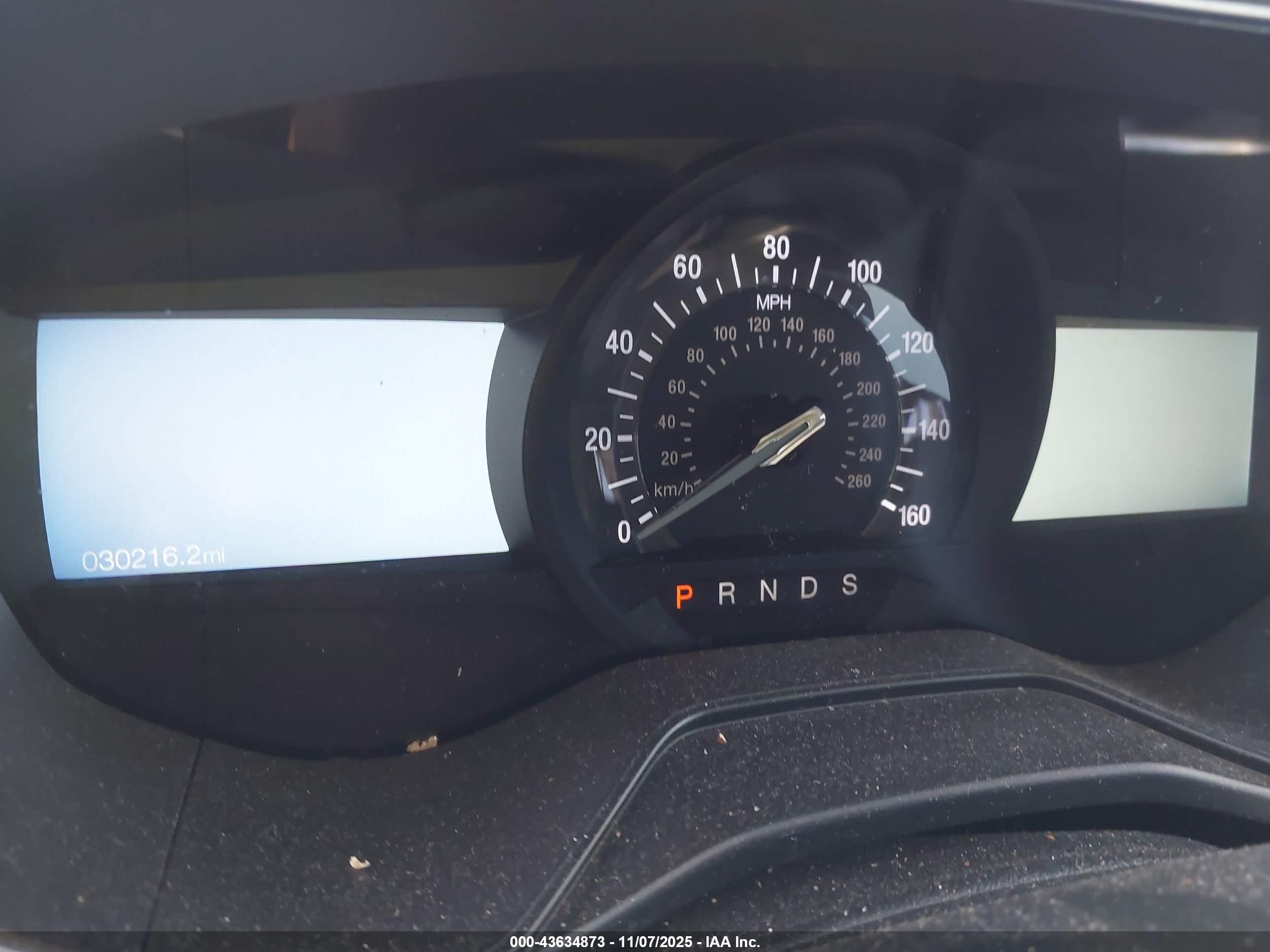 FORD FUSION image 7