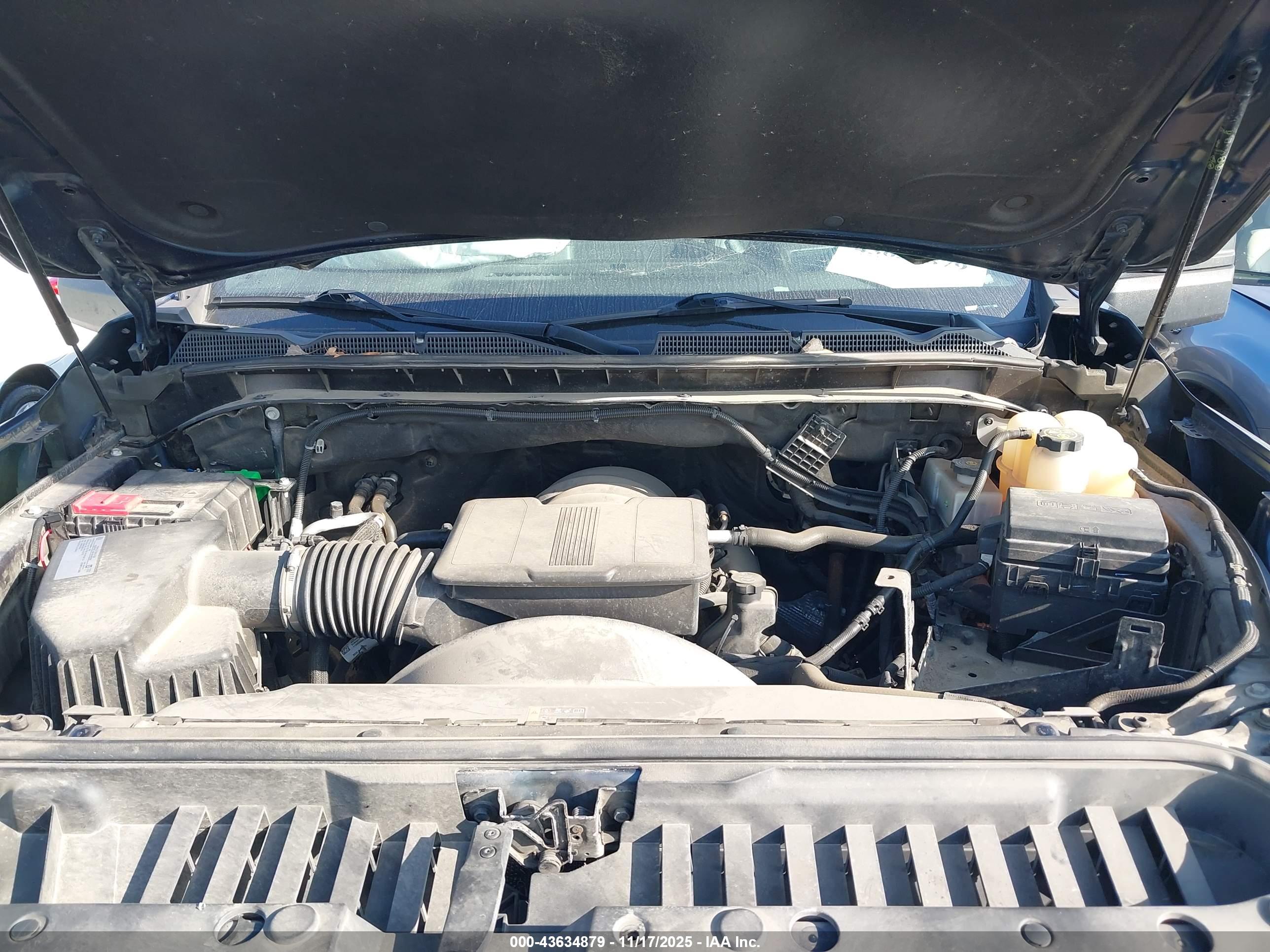 GMC SIERRA image 10