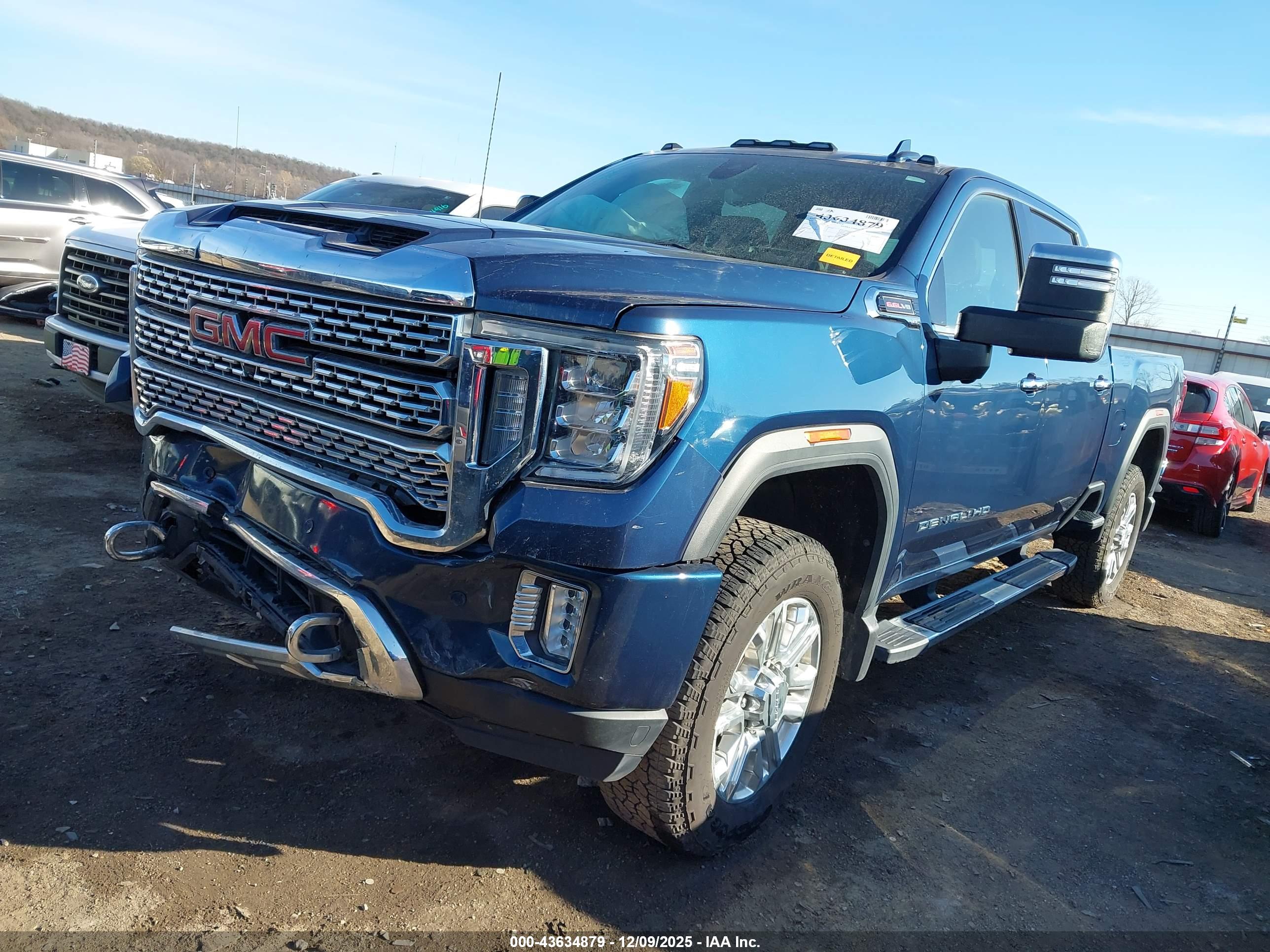 GMC SIERRA image 2