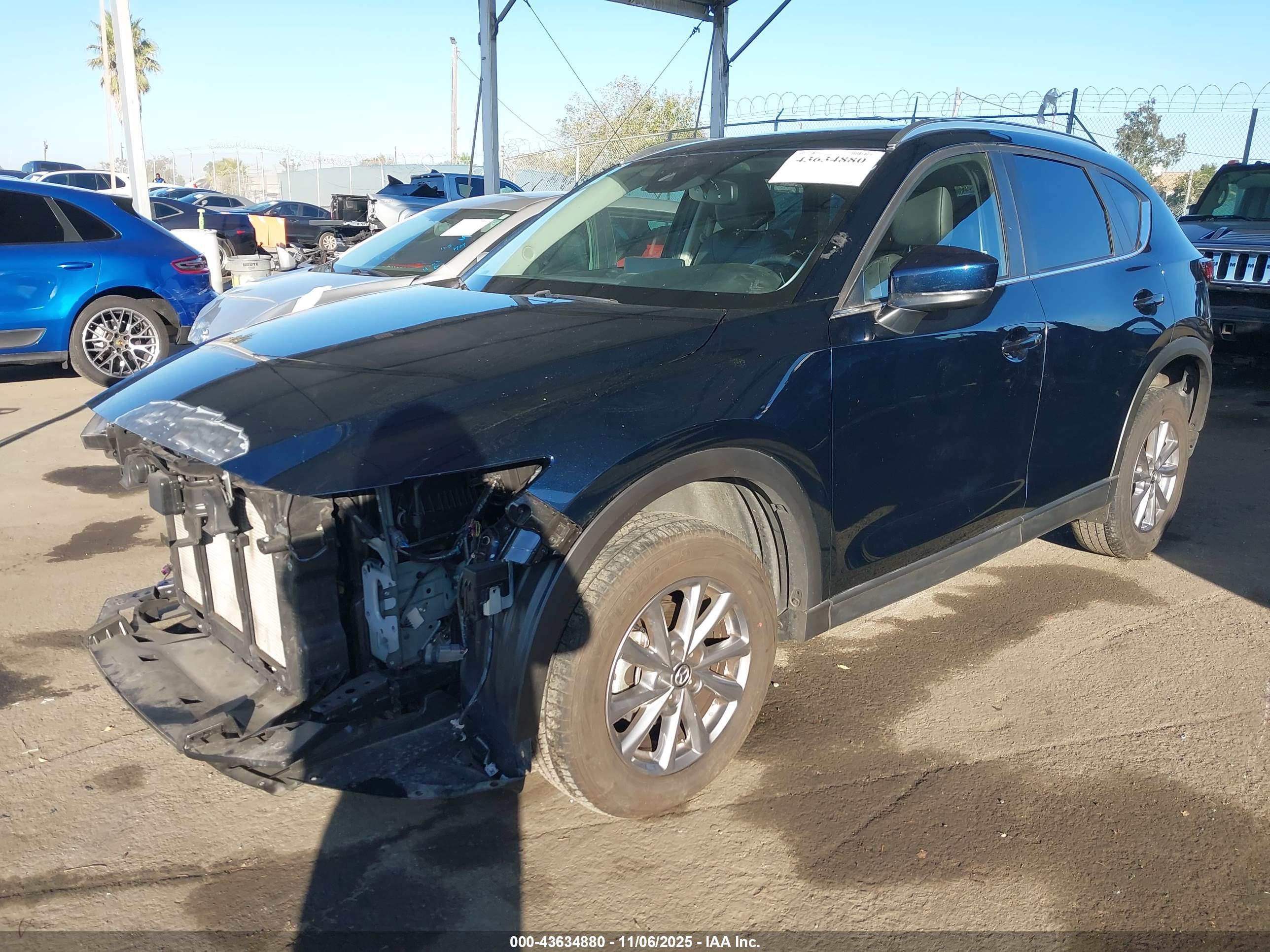 MAZDA CX-5 image 2