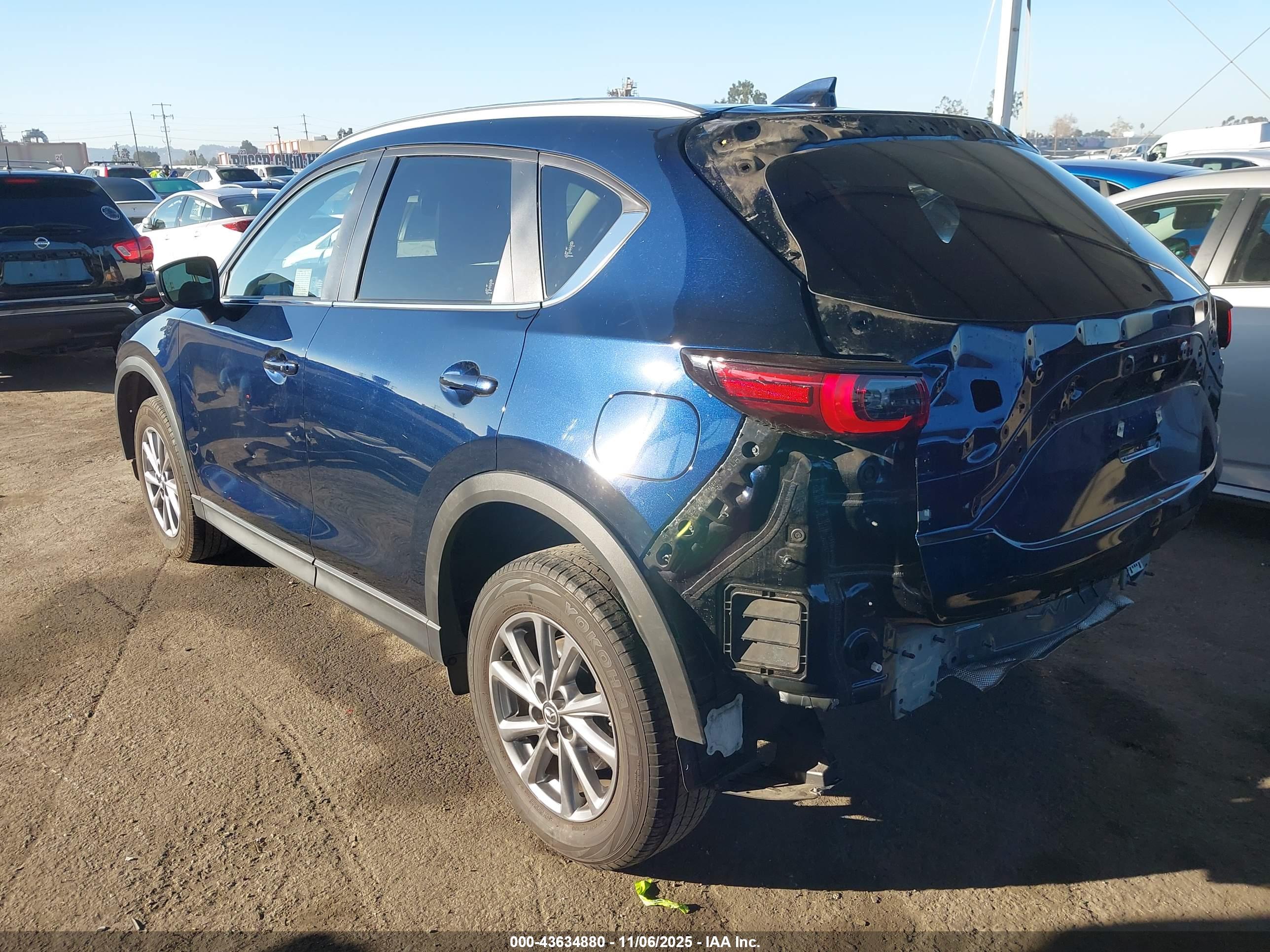 MAZDA CX-5 image 3
