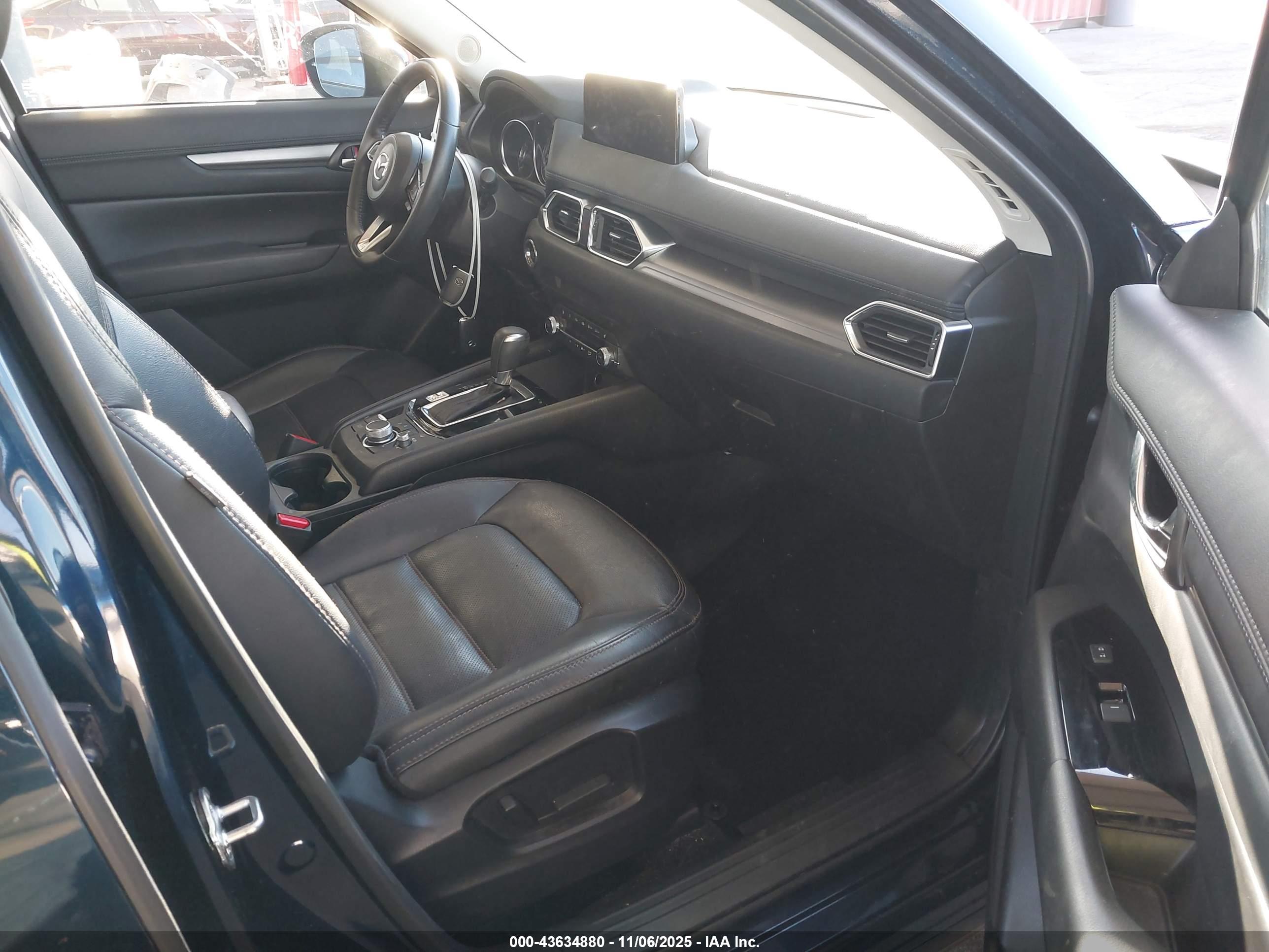MAZDA CX-5 image 5