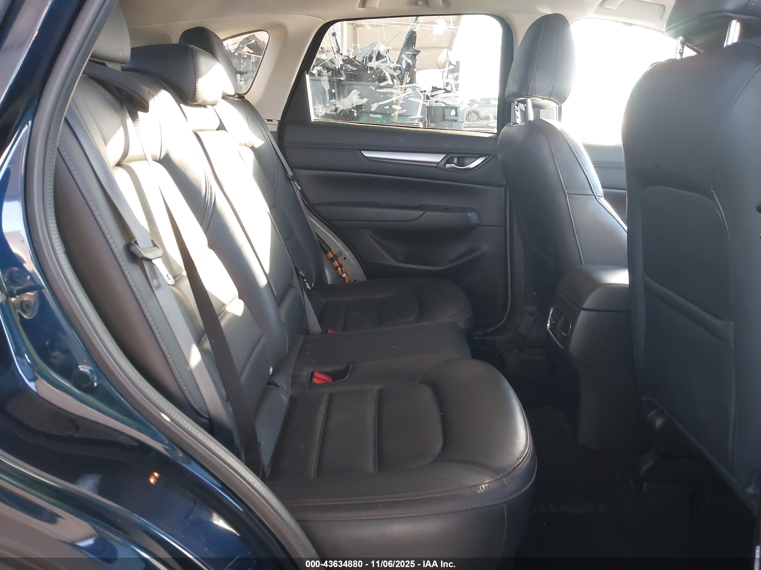 MAZDA CX-5 image 8