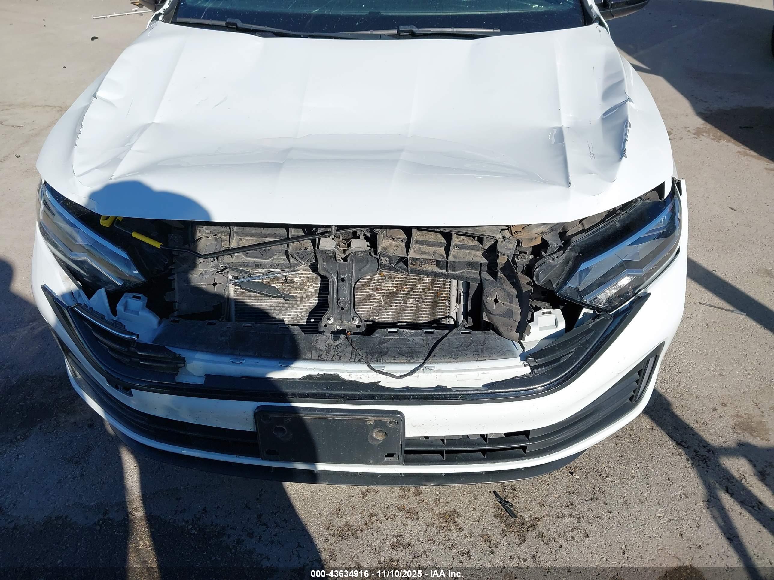VOLKSWAGEN JETTA image 6