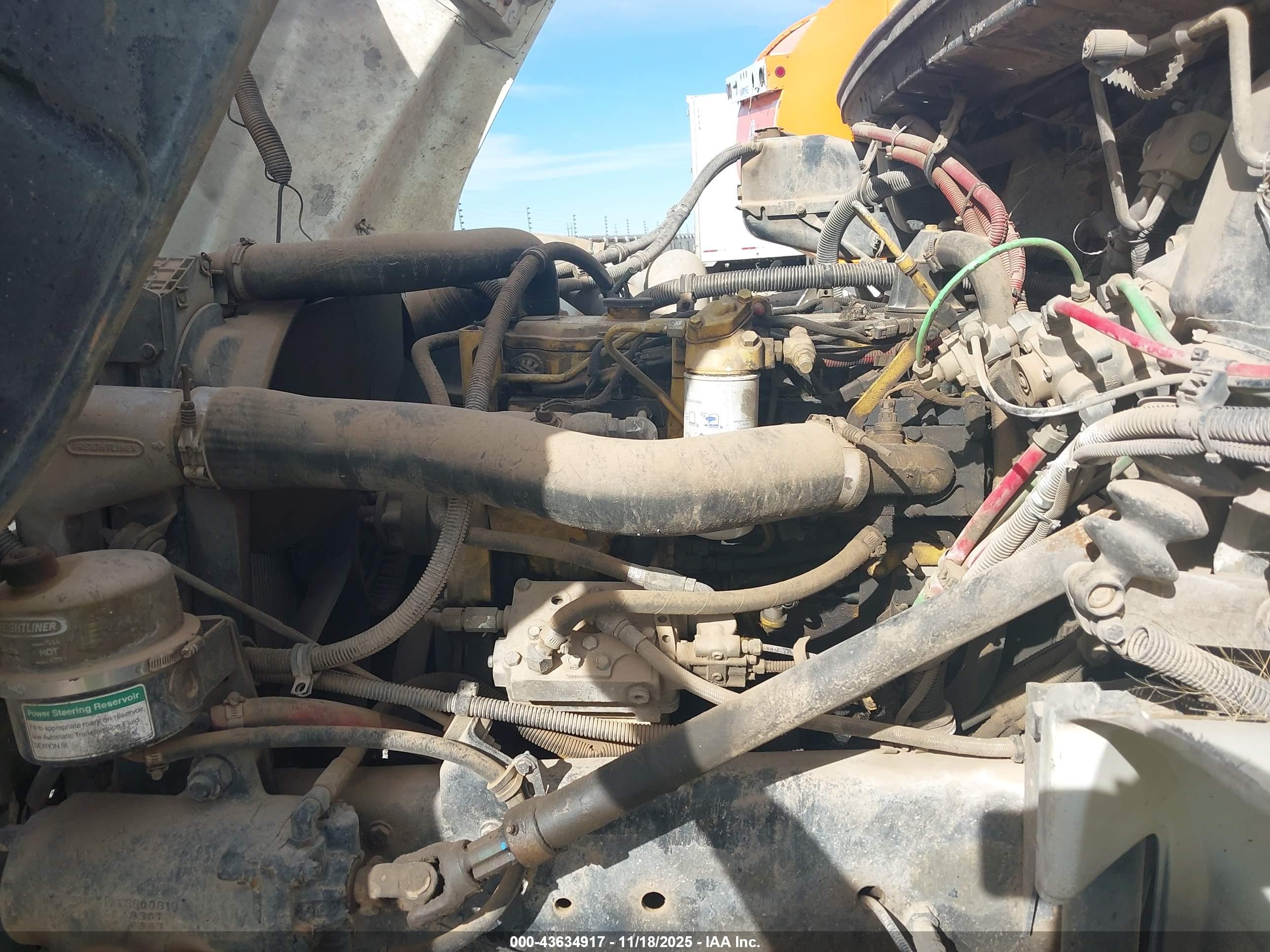 FREIGHTLINER MEDIUM image 10