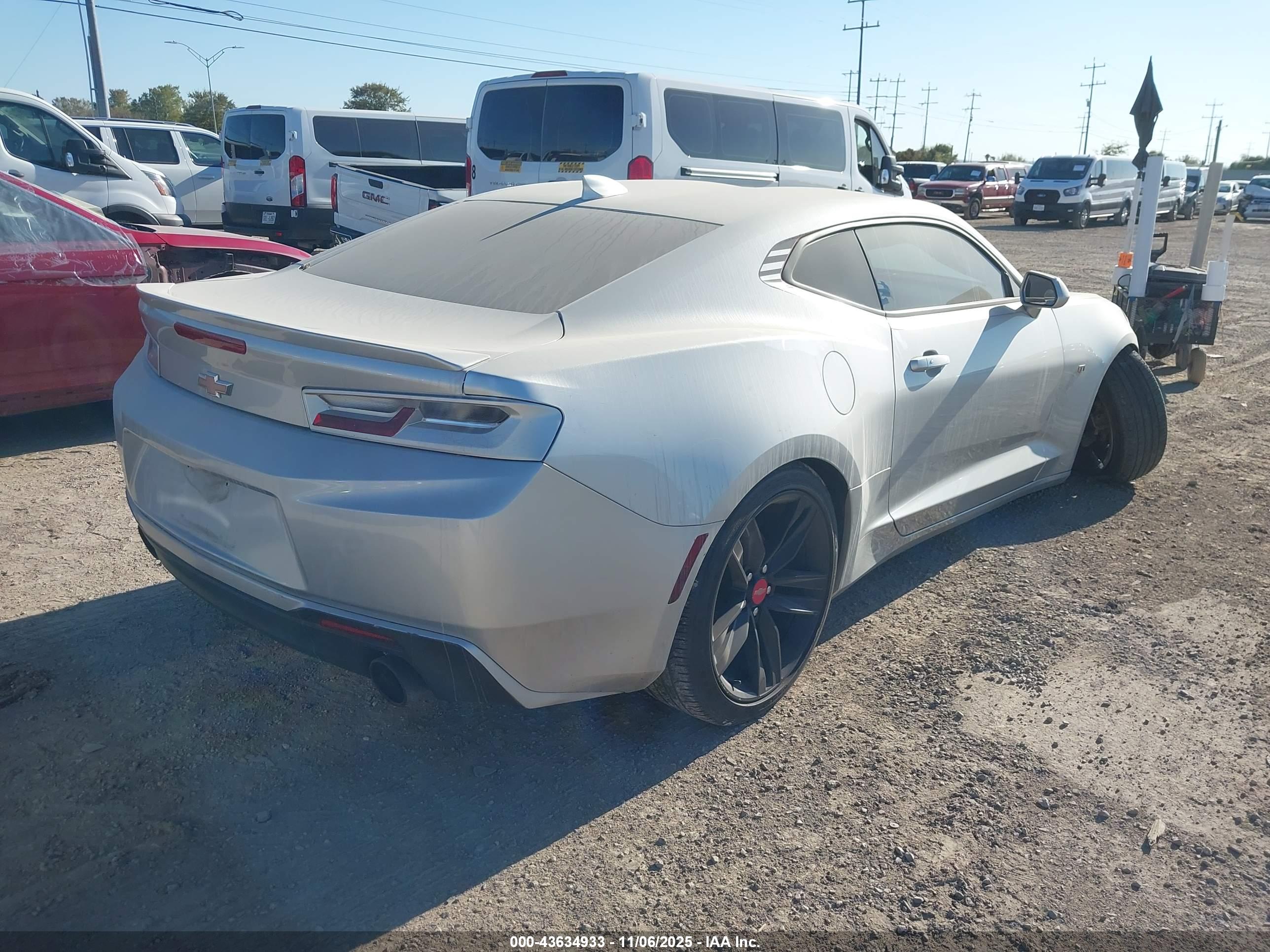 CHEVROLET CAMARO image 4