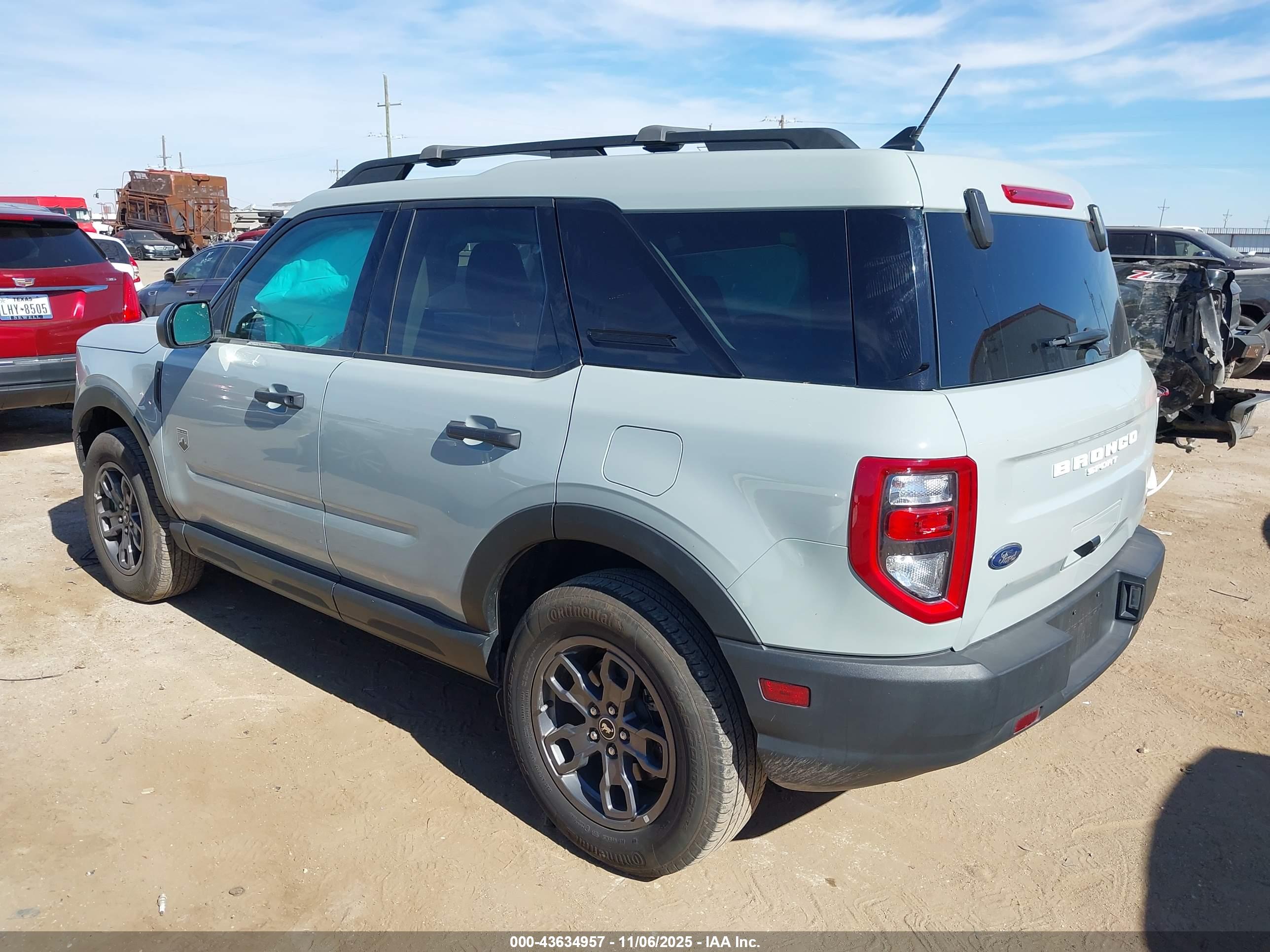FORD BRONCO image 3