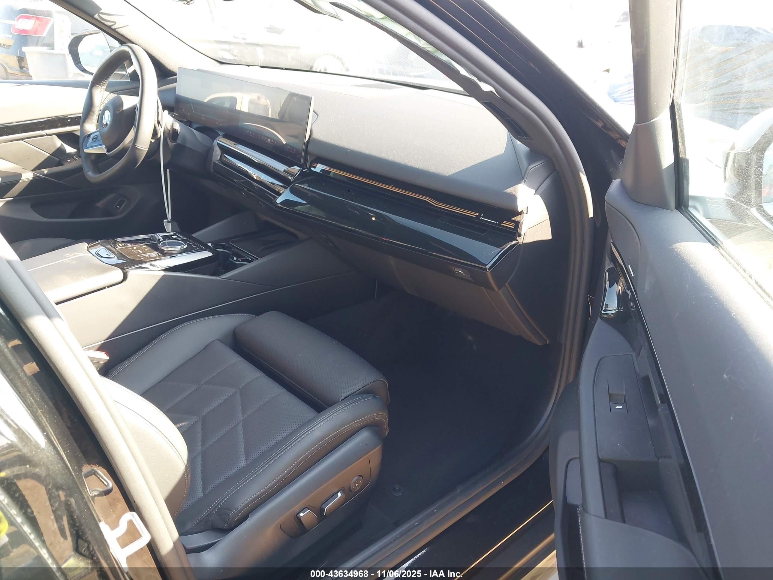 BMW 530I image 5