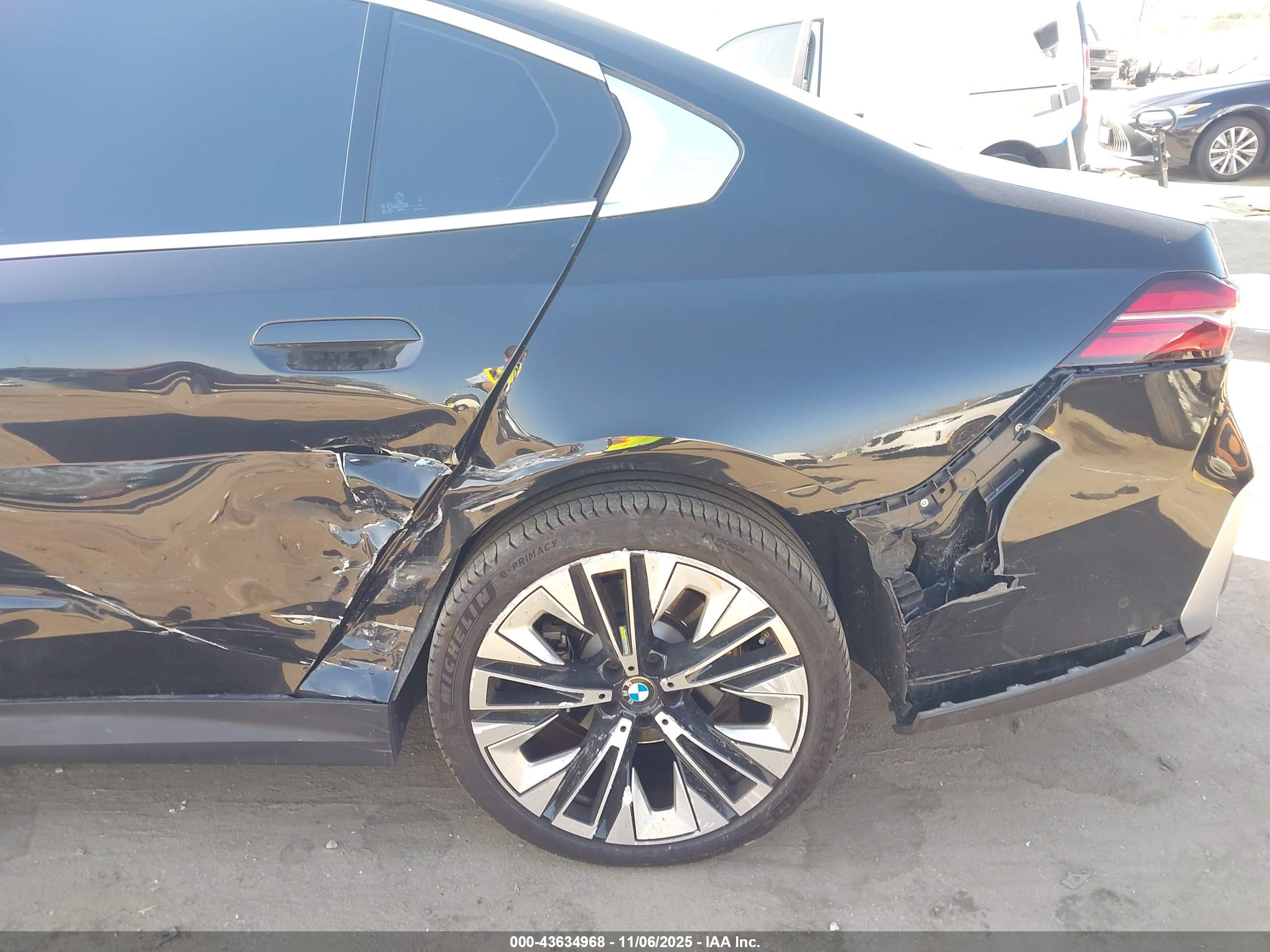 BMW 530I image 6