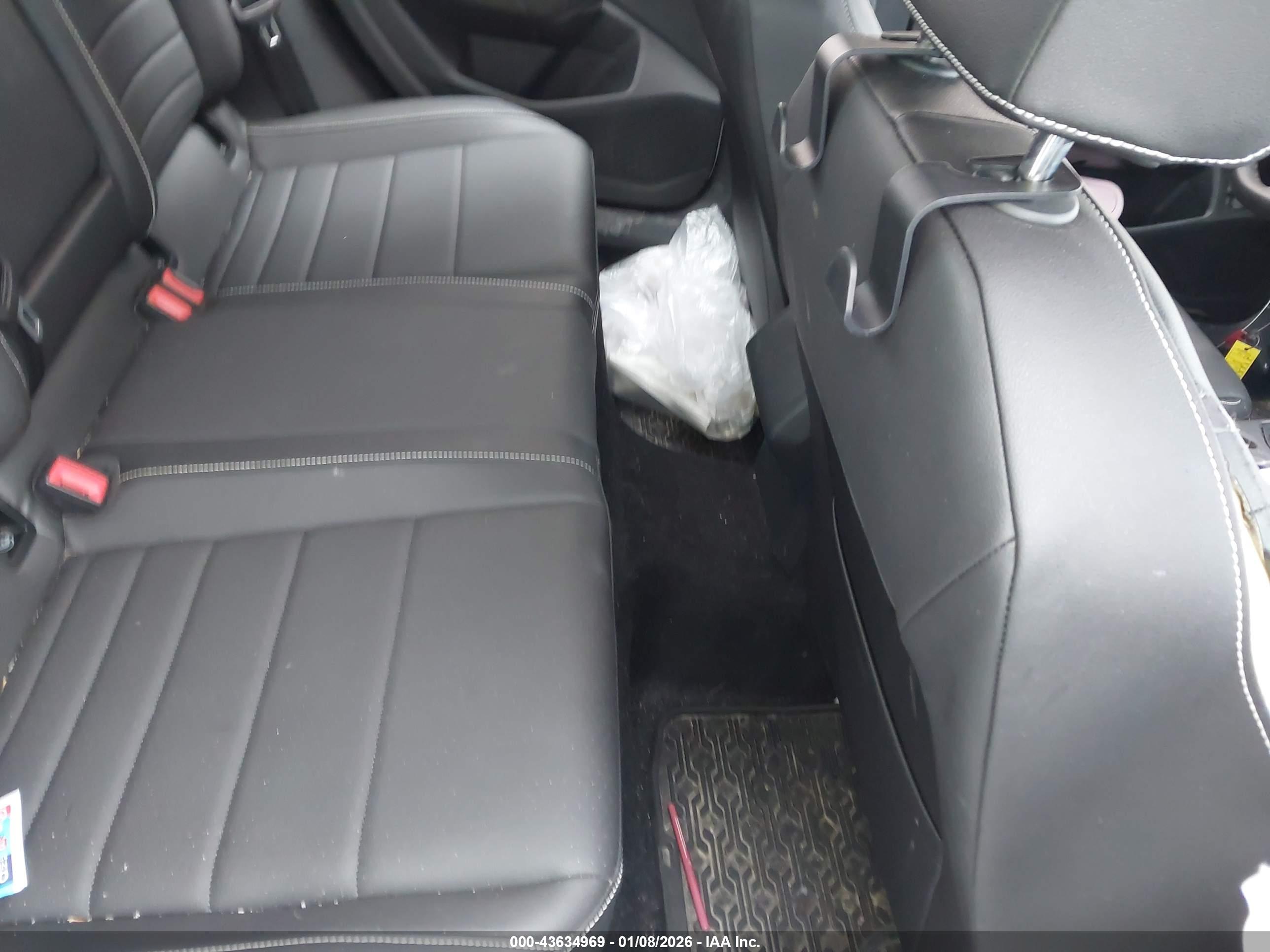 VOLKSWAGEN JETTA image 8