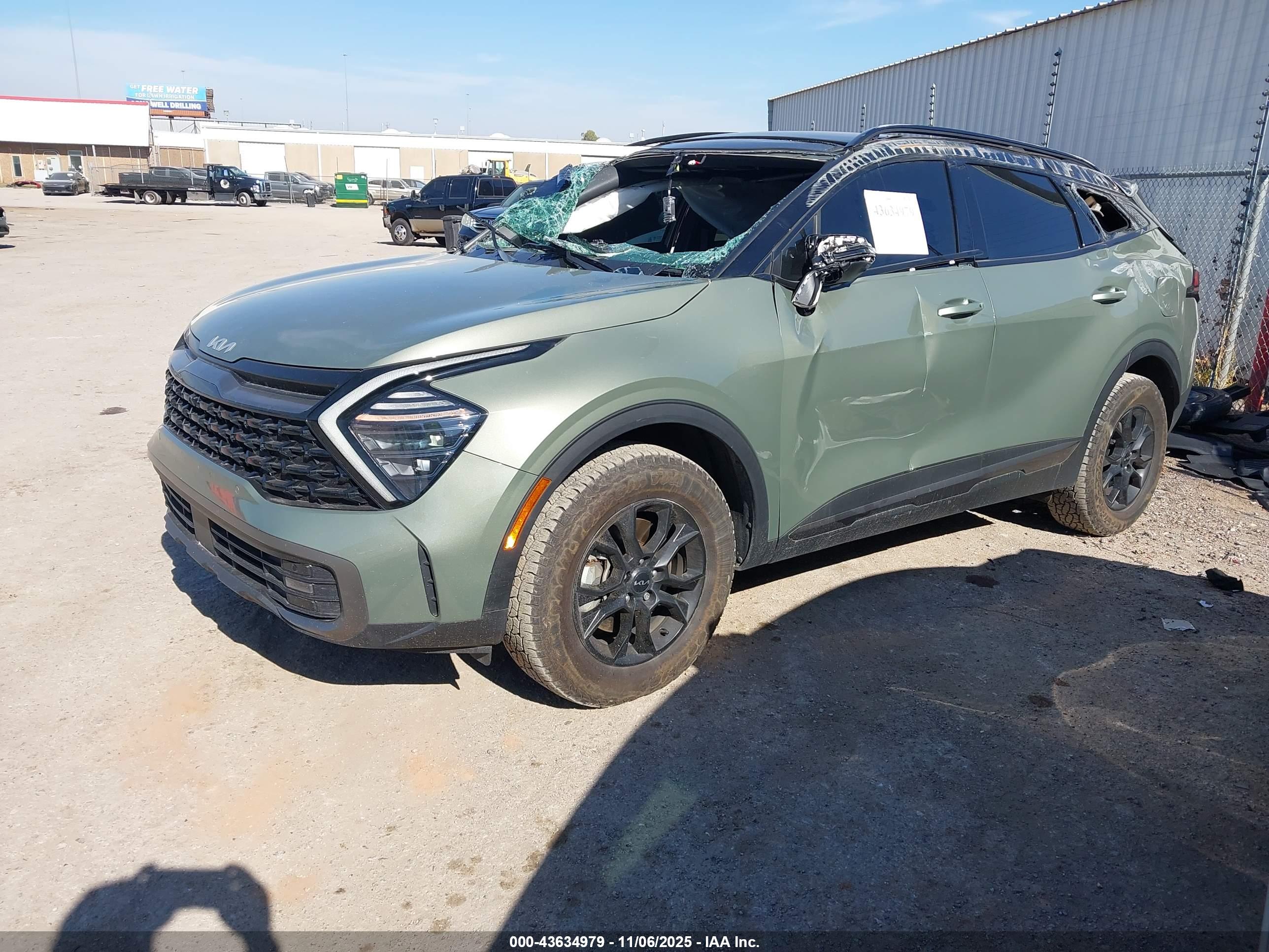KIA SPORTAGE image 2