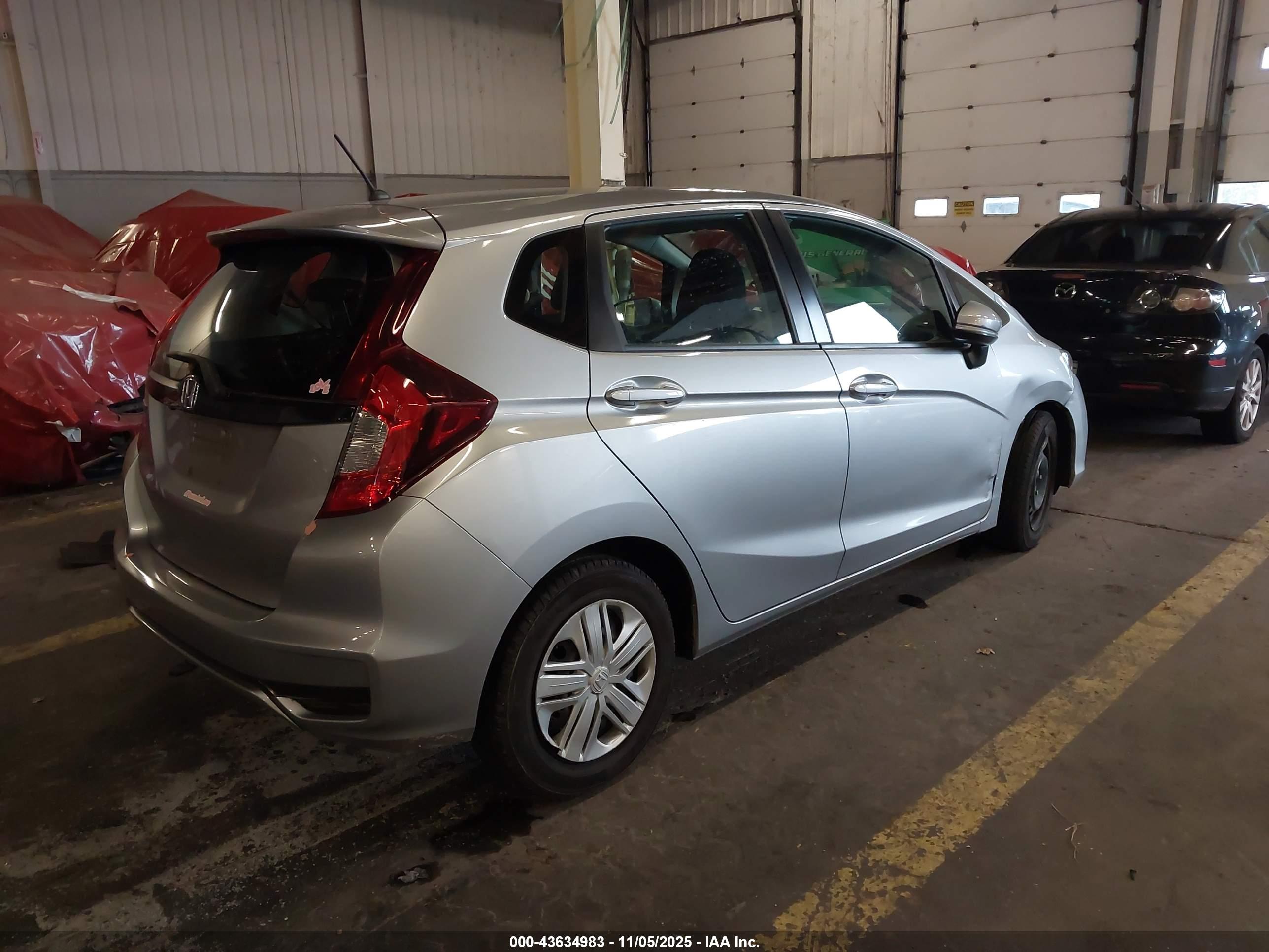 HONDA FIT image 4