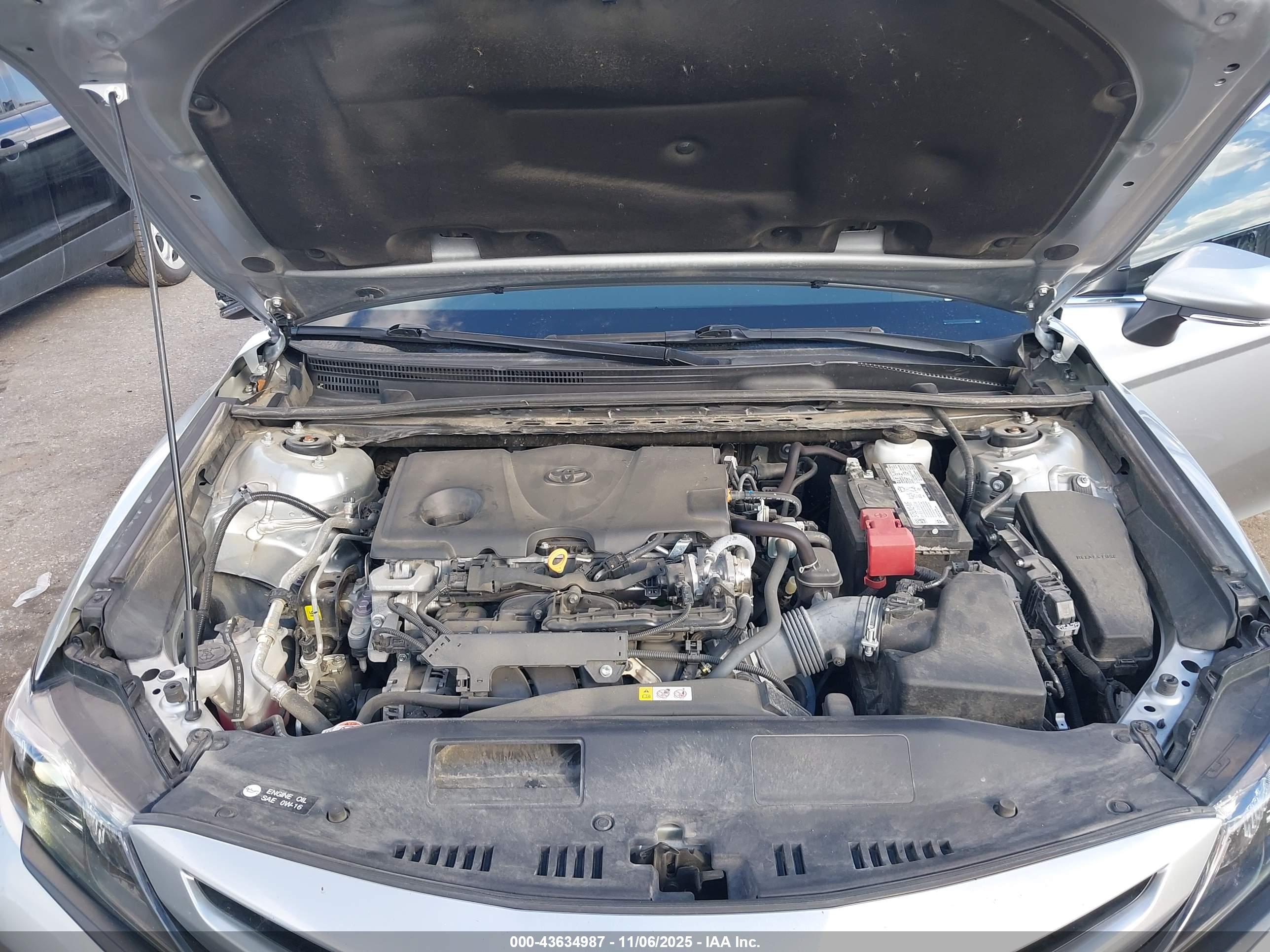 TOYOTA CAMRY image 10
