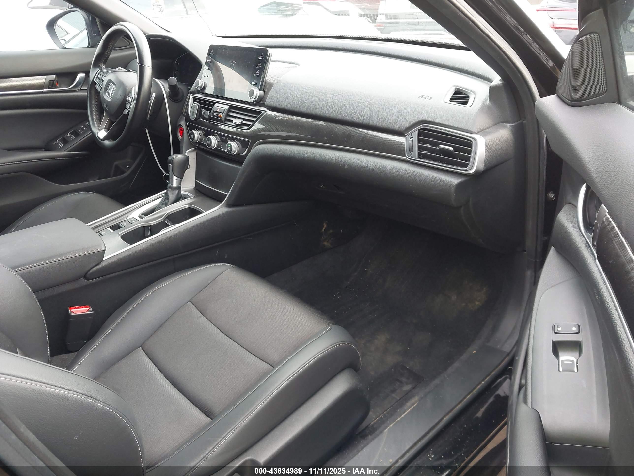 HONDA ACCORD image 5