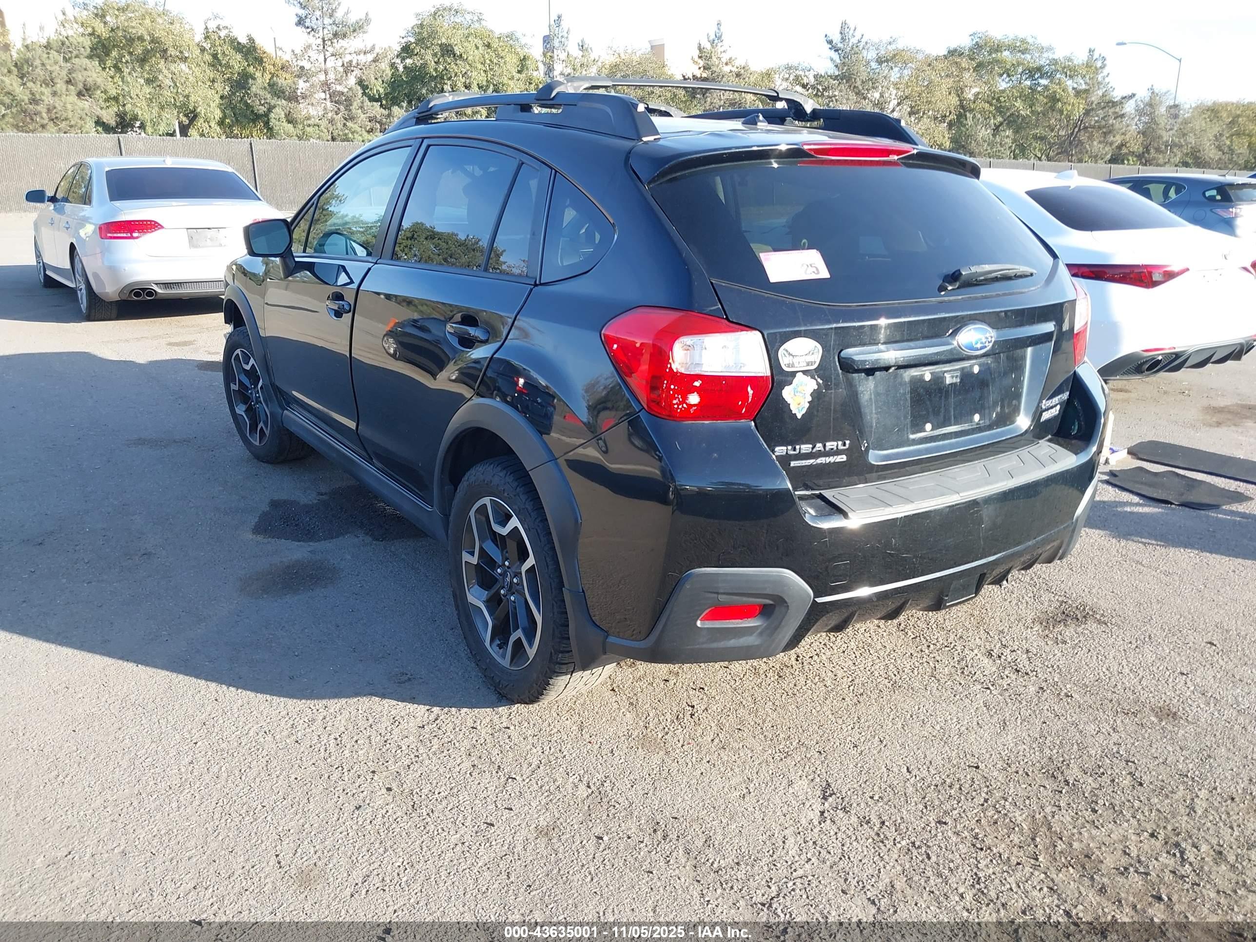 SUBARU CROSSTREK image 3