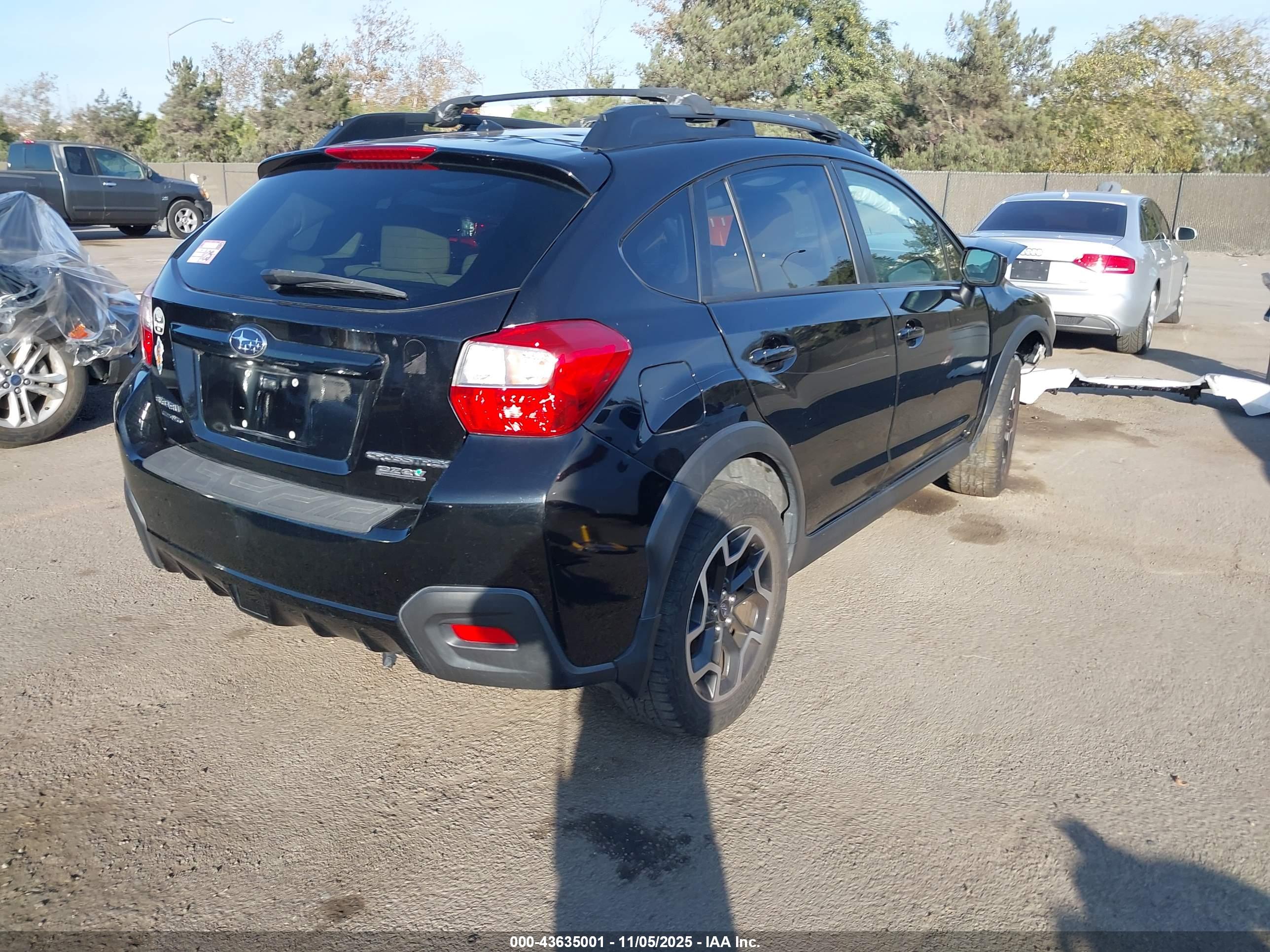 SUBARU CROSSTREK image 4