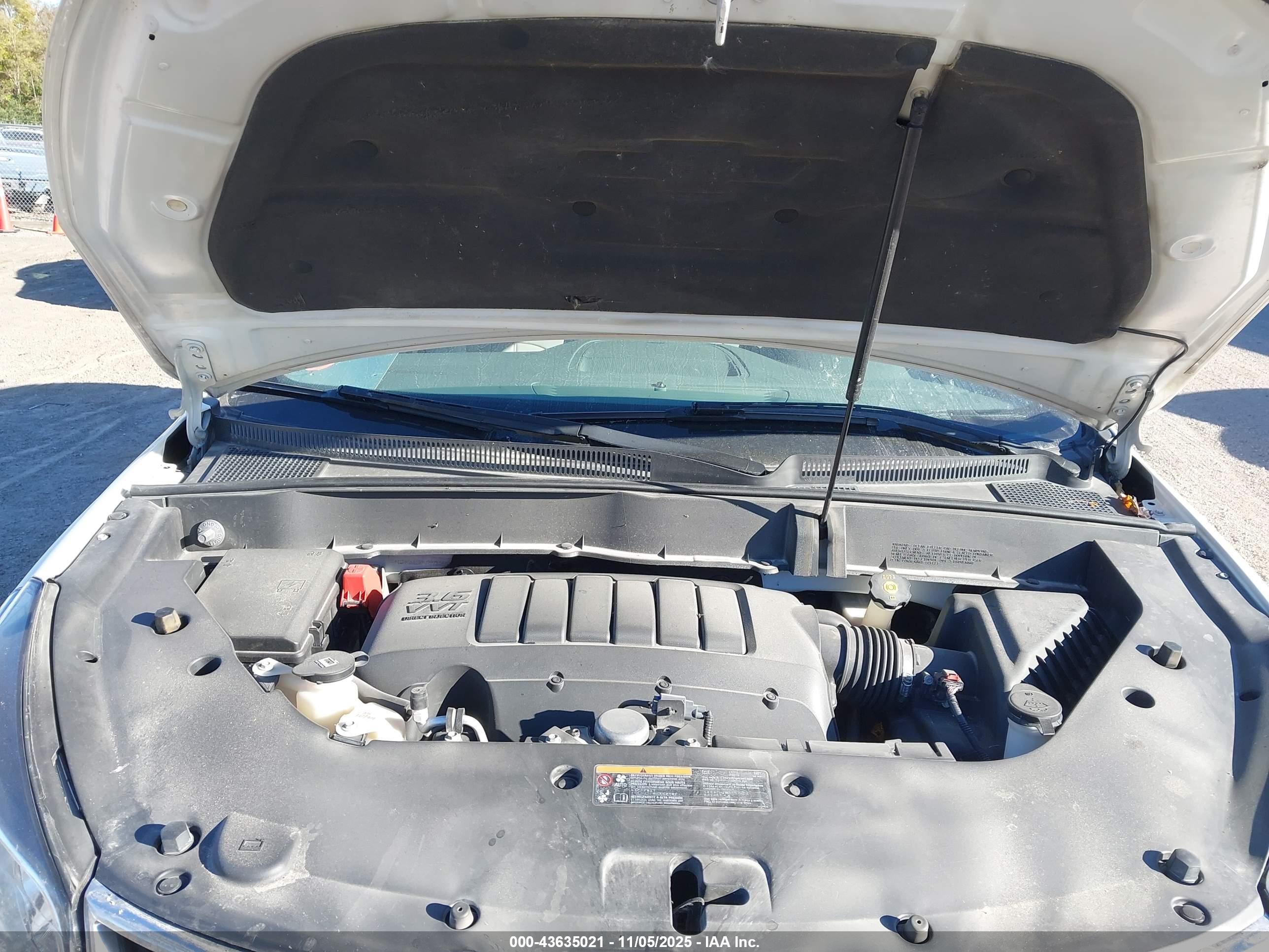 CHEVROLET TRAVERSE image 10