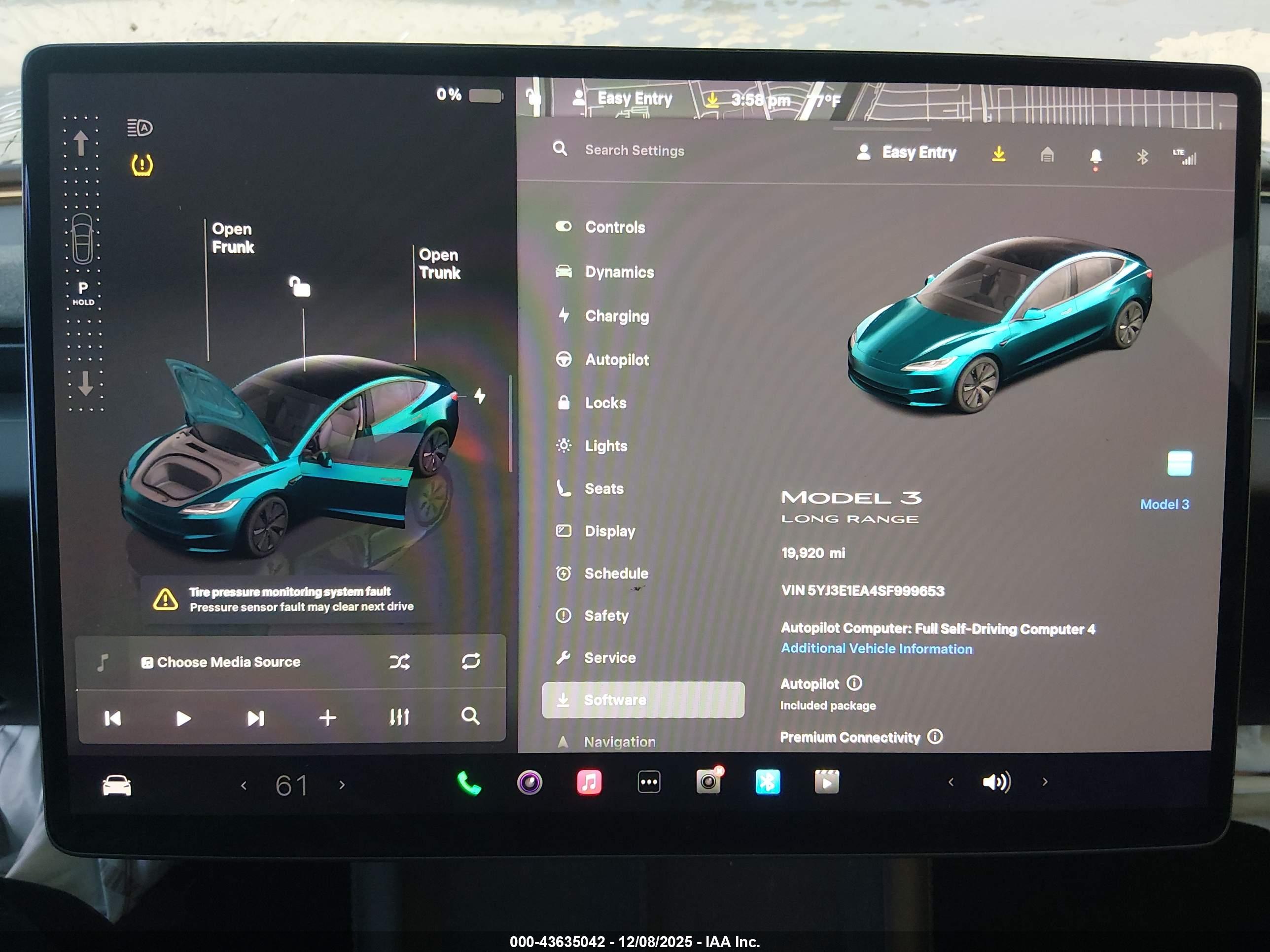 TESLA MODEL image 7
