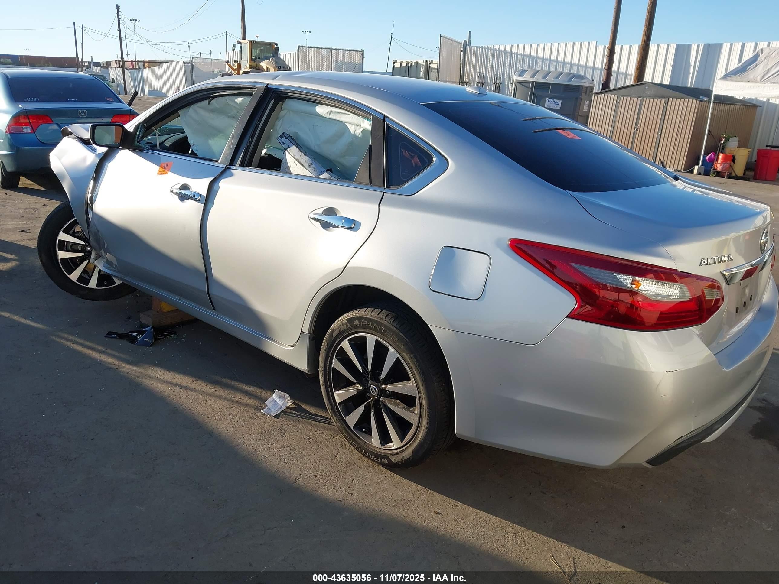 NISSAN ALTIMA image 3